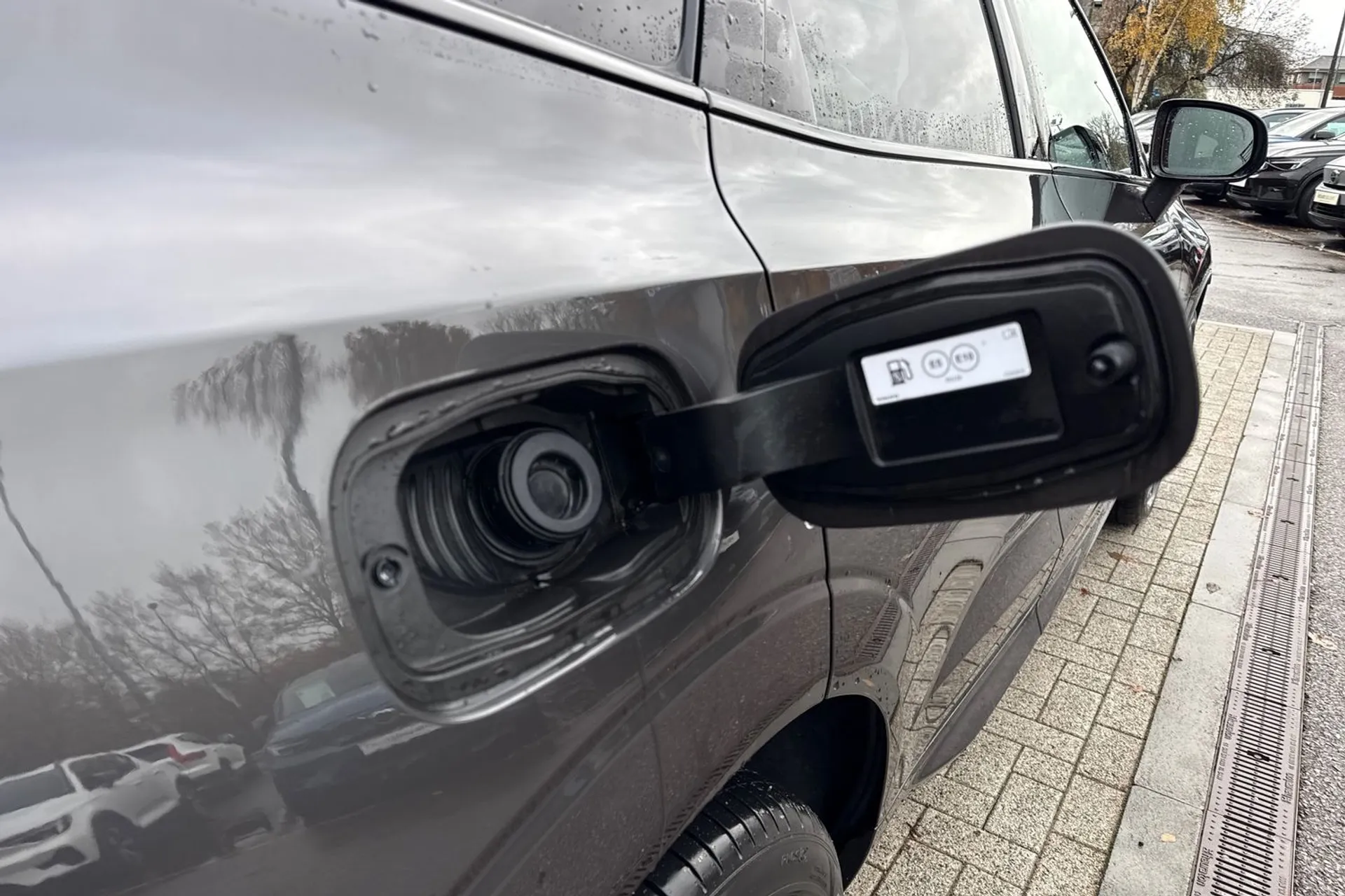 Volvo XC60 thumbnail image number 19