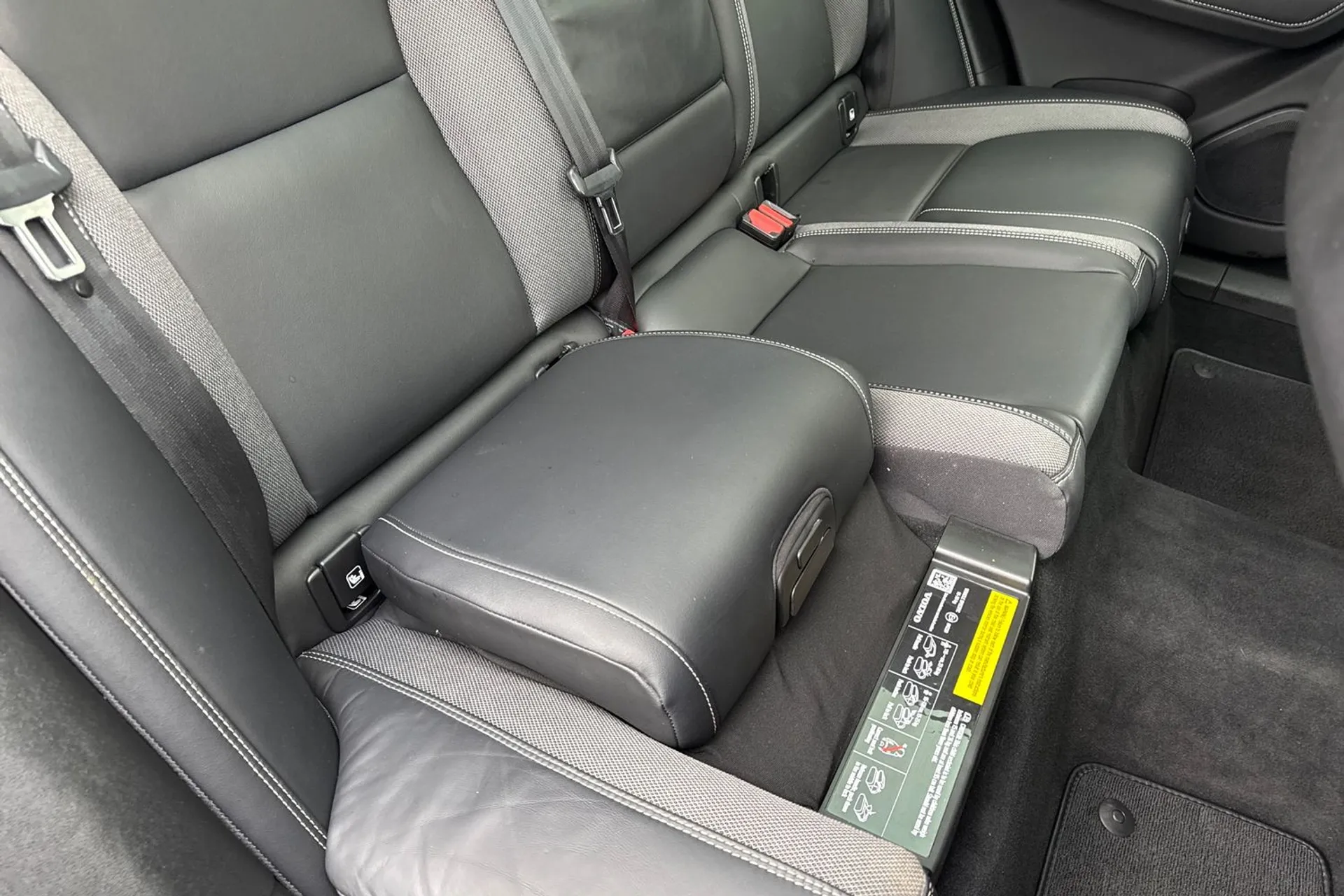 Volvo XC60 thumbnail image number 26