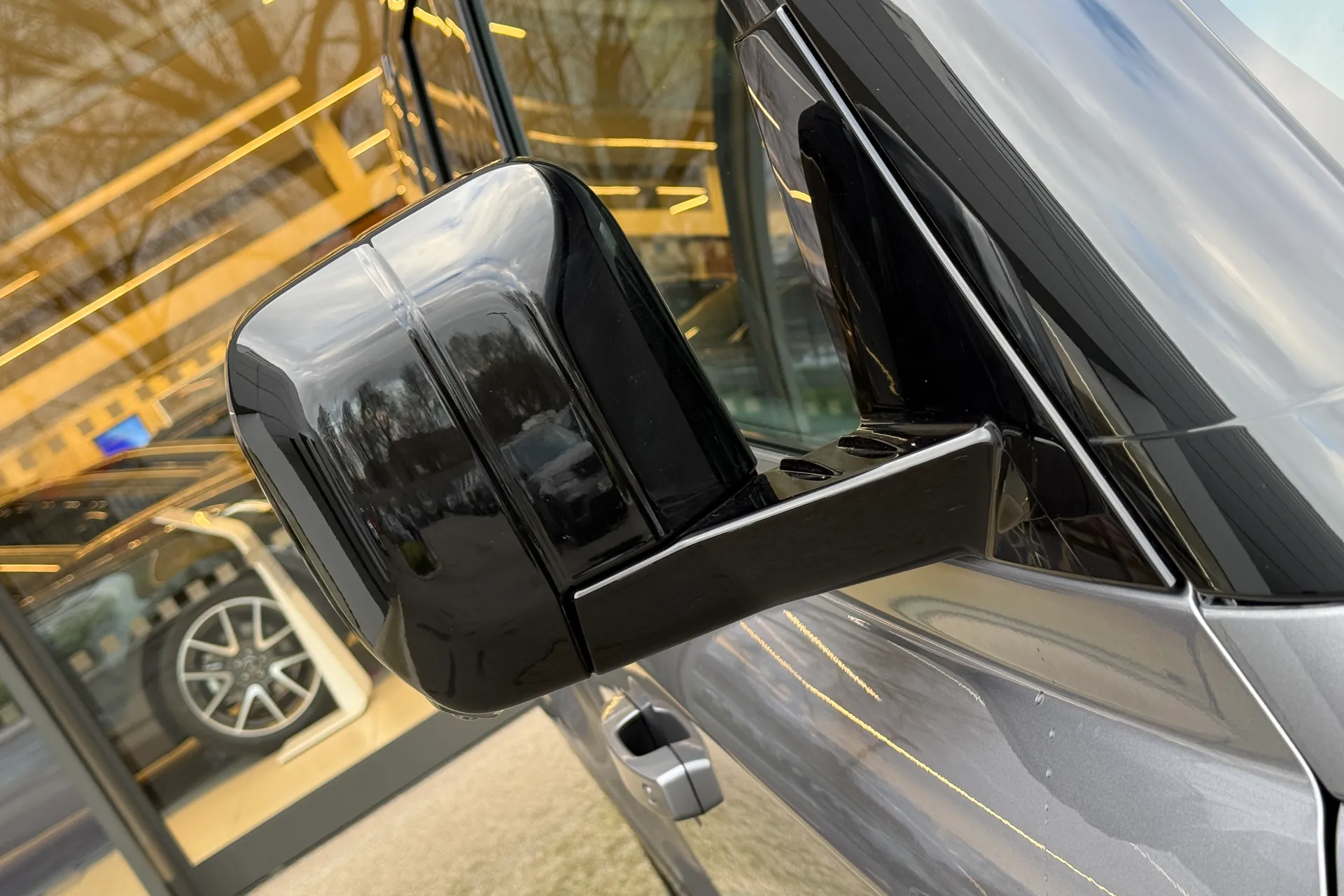 LAND ROVER DEFENDER thumbnail image number 54