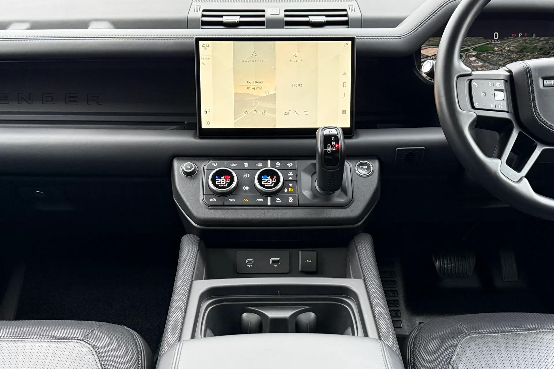 LAND ROVER DEFENDER thumbnail image number 15