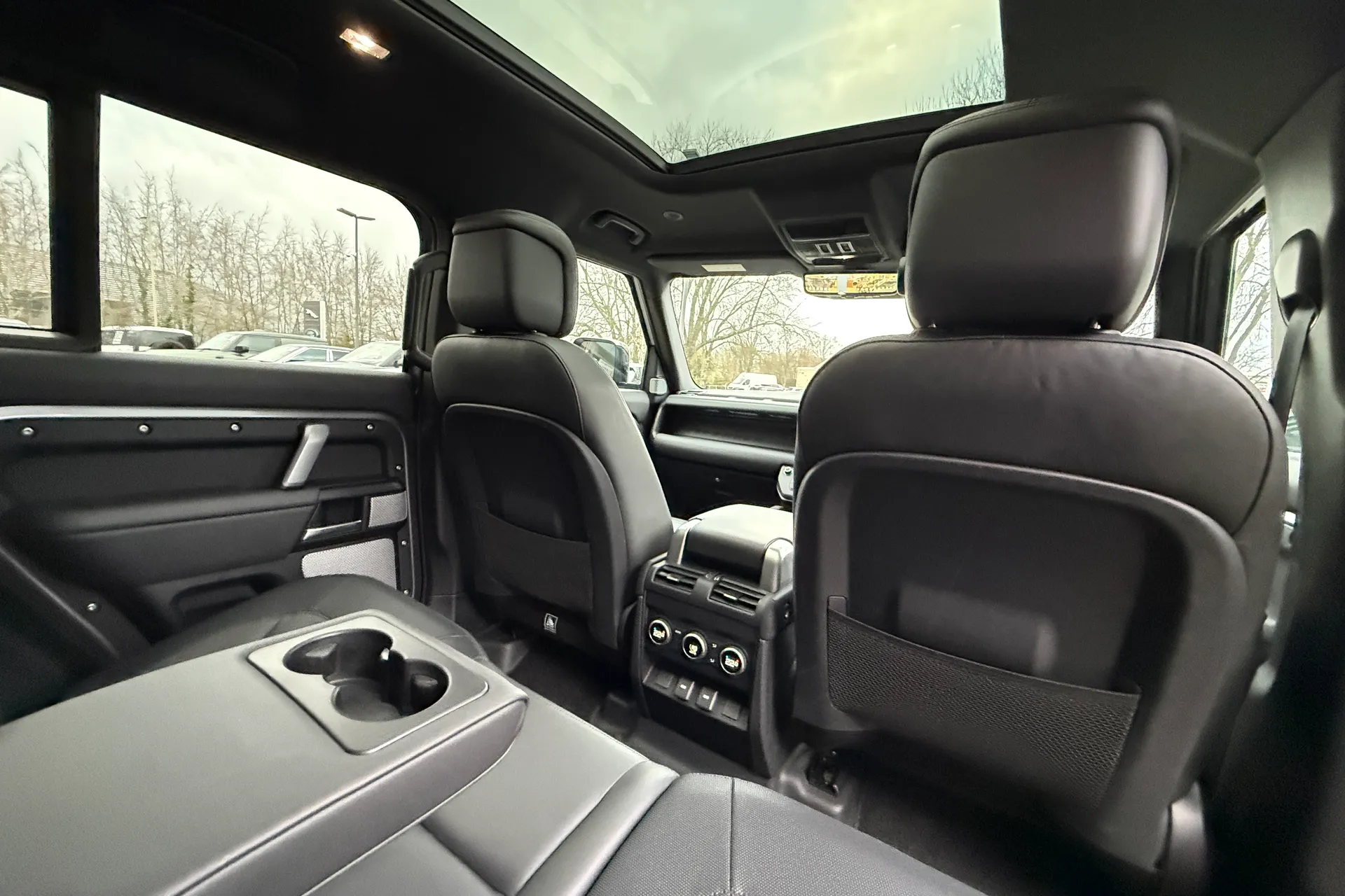 LAND ROVER DEFENDER thumbnail image number 44