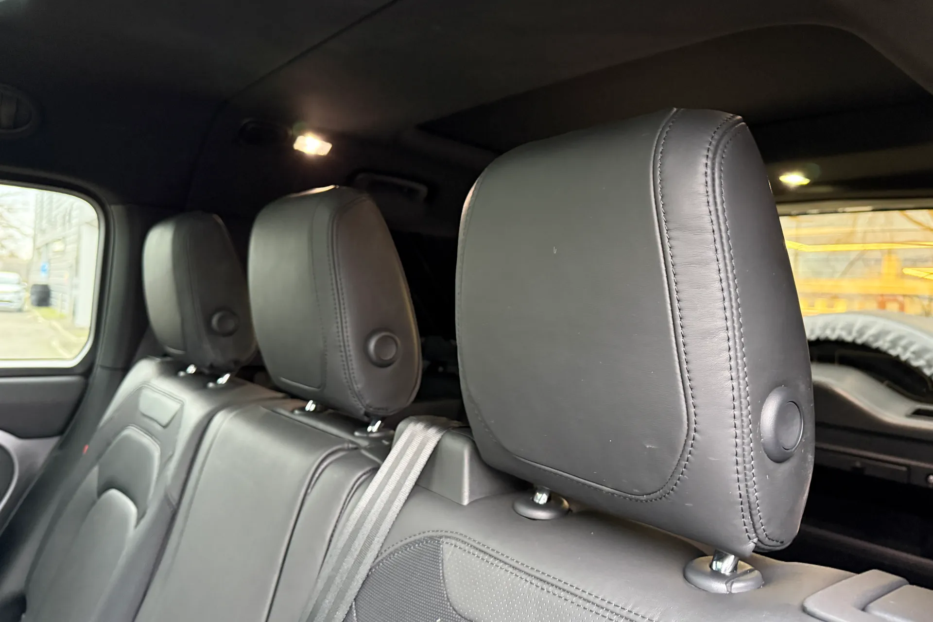 LAND ROVER DEFENDER thumbnail image number 50