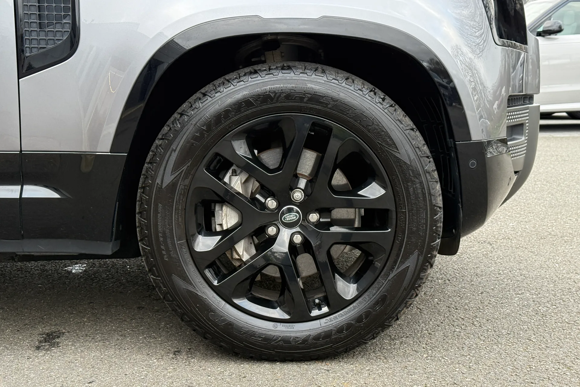 LAND ROVER DEFENDER thumbnail image number 22