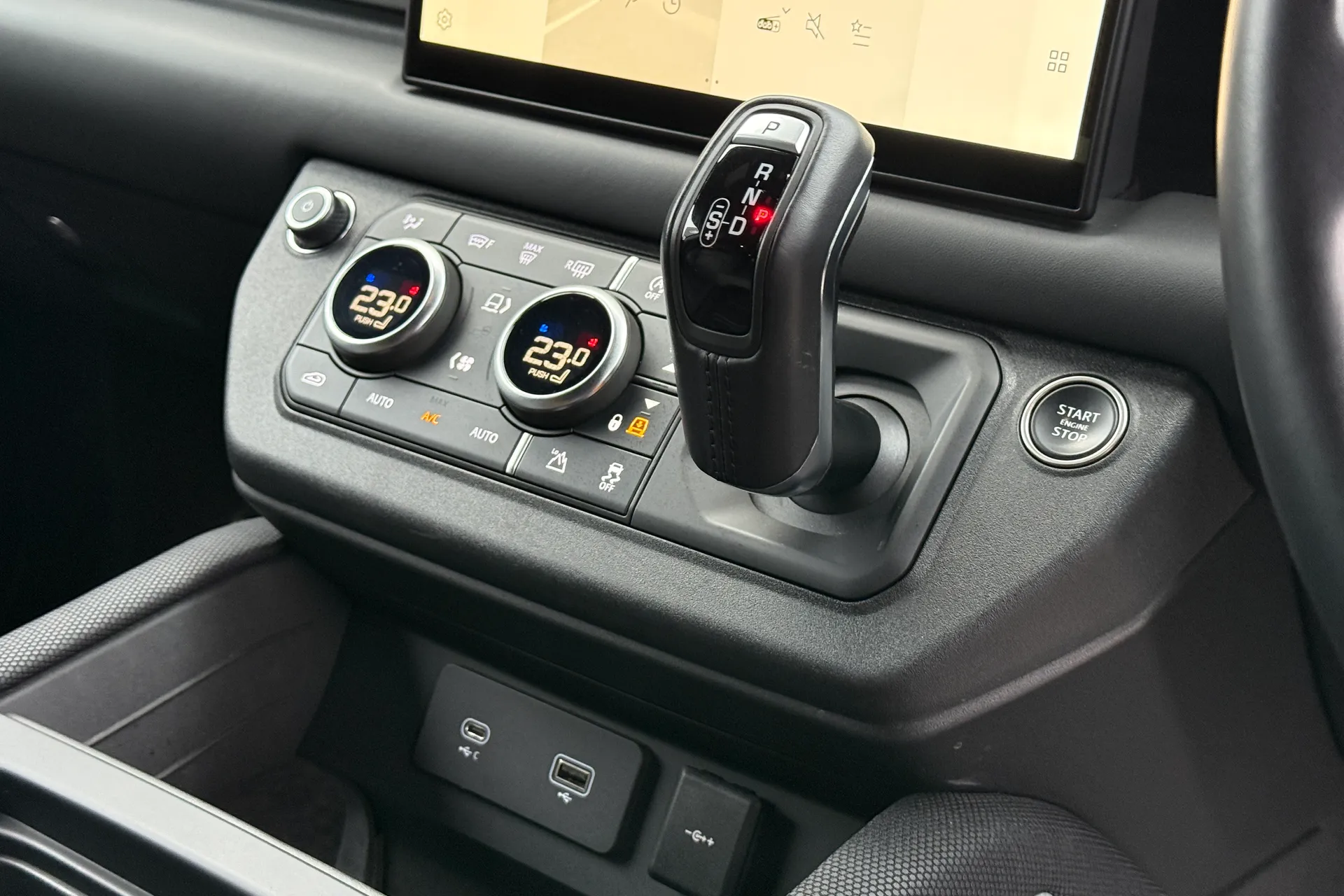 LAND ROVER DEFENDER thumbnail image number 20