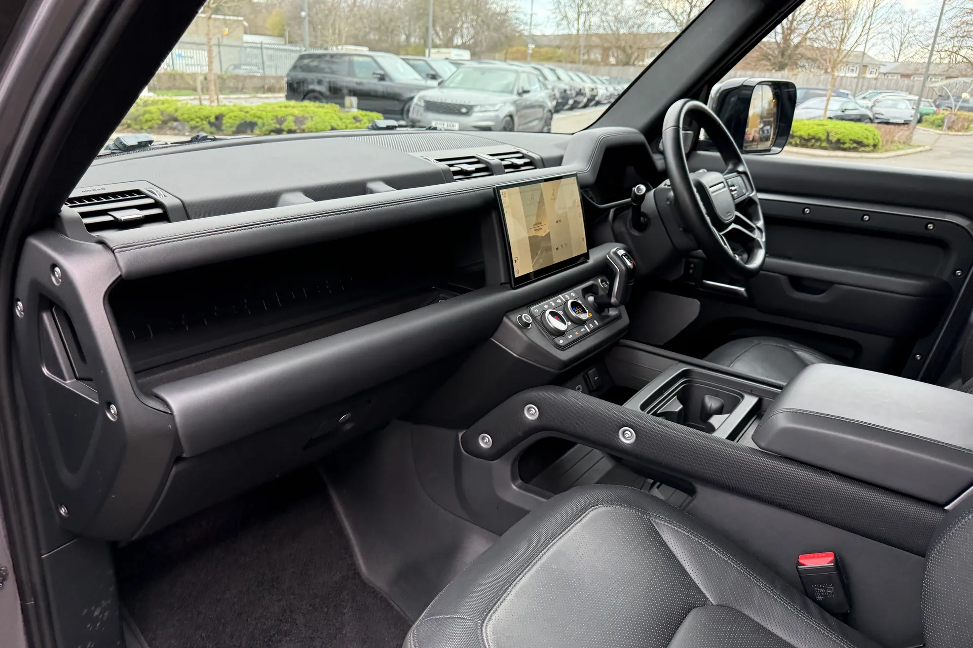 LAND ROVER DEFENDER thumbnail image number 48