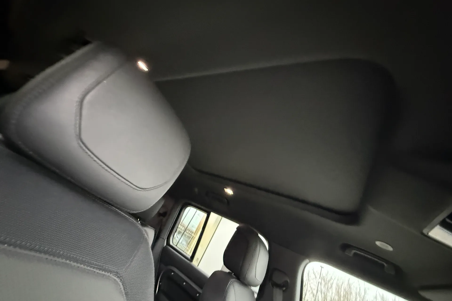 LAND ROVER DEFENDER thumbnail image number 39