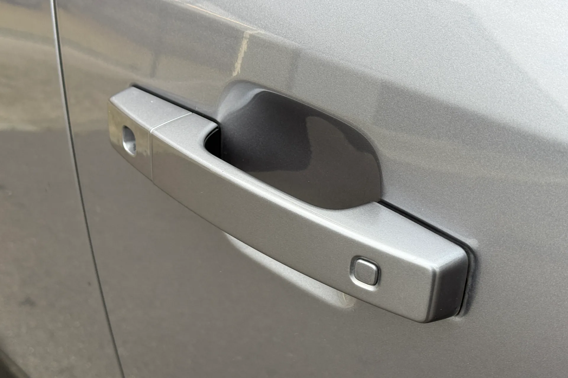 LAND ROVER DEFENDER thumbnail image number 35