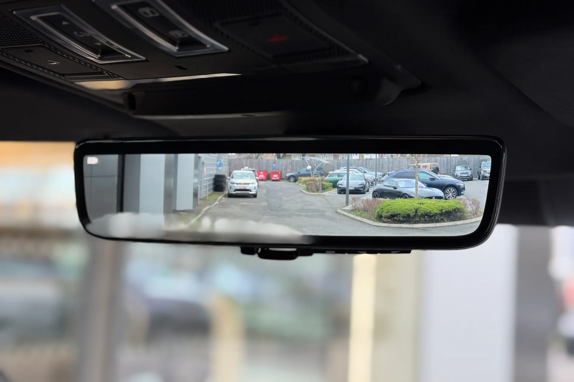 LAND ROVER DEFENDER thumbnail image number 33