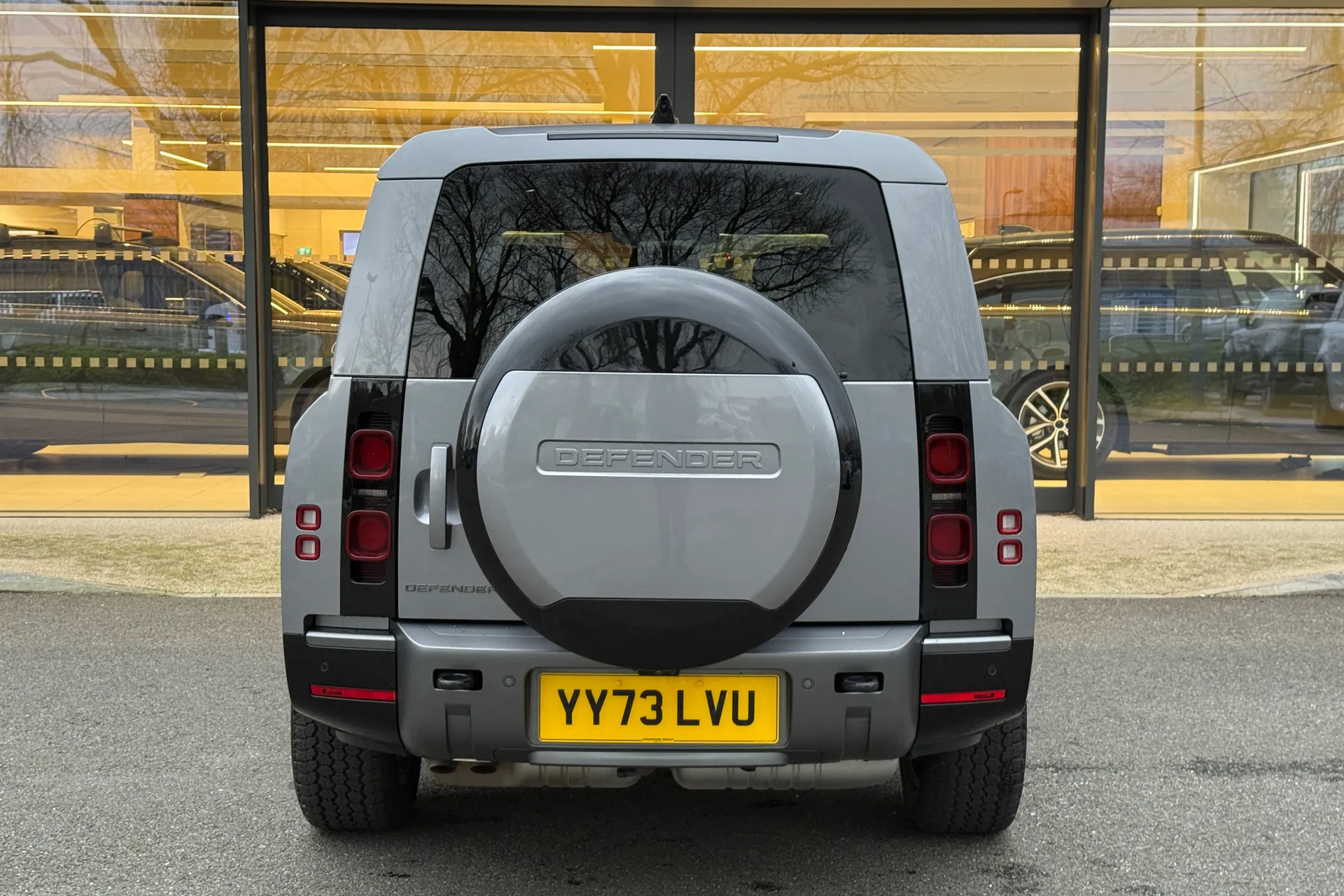 LAND ROVER DEFENDER thumbnail image number 8