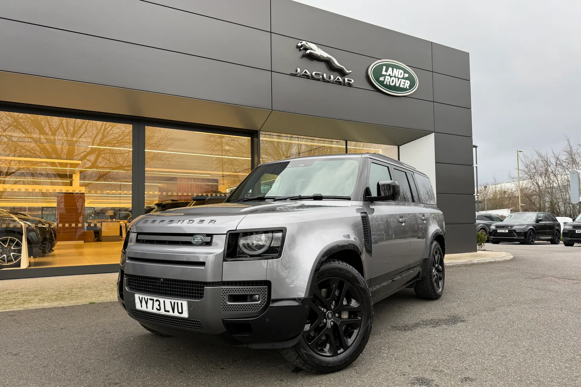 LAND ROVER DEFENDER thumbnail image number 28