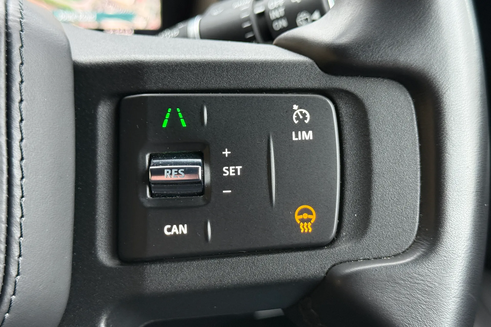 LAND ROVER DEFENDER thumbnail image number 27