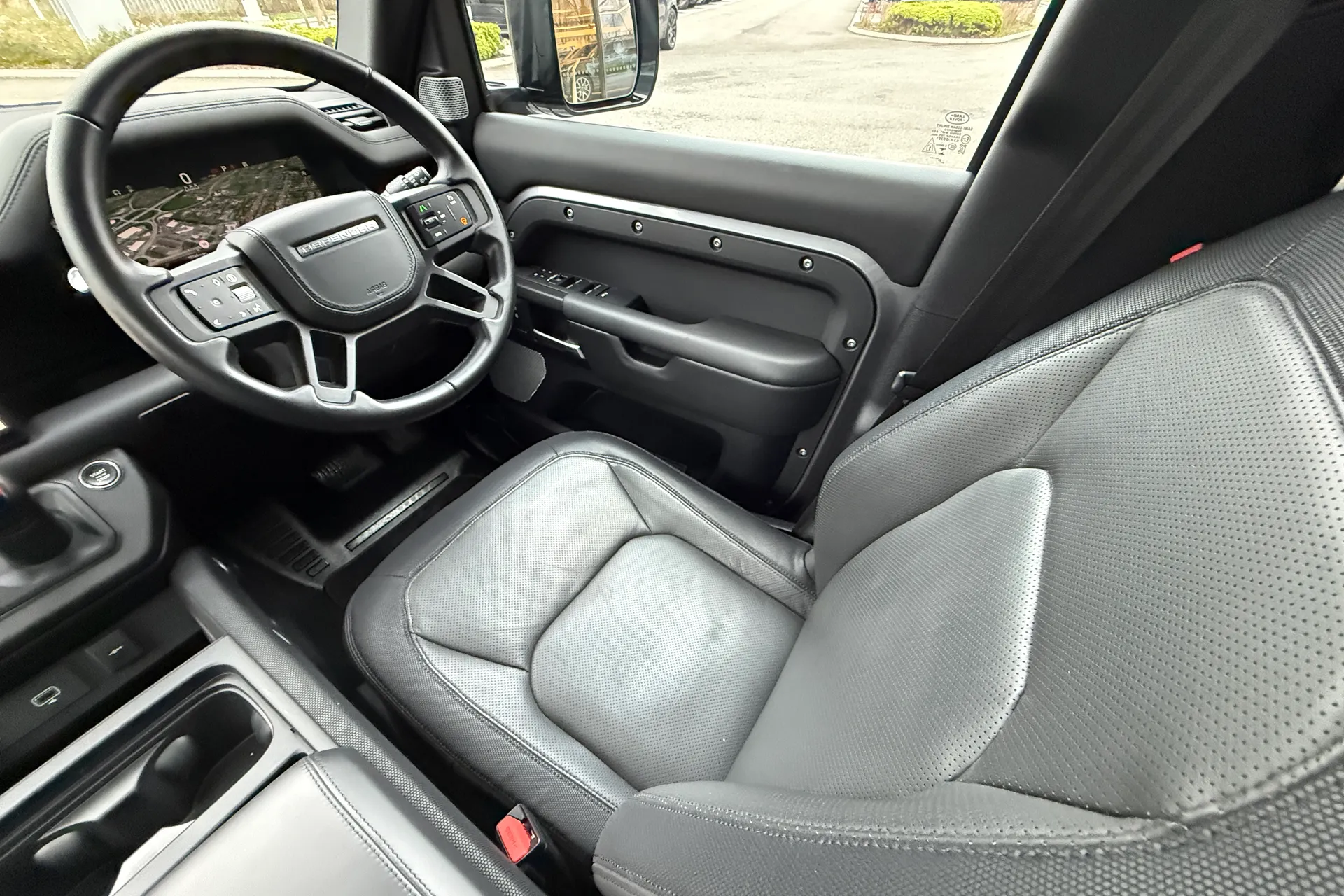 LAND ROVER DEFENDER thumbnail image number 13