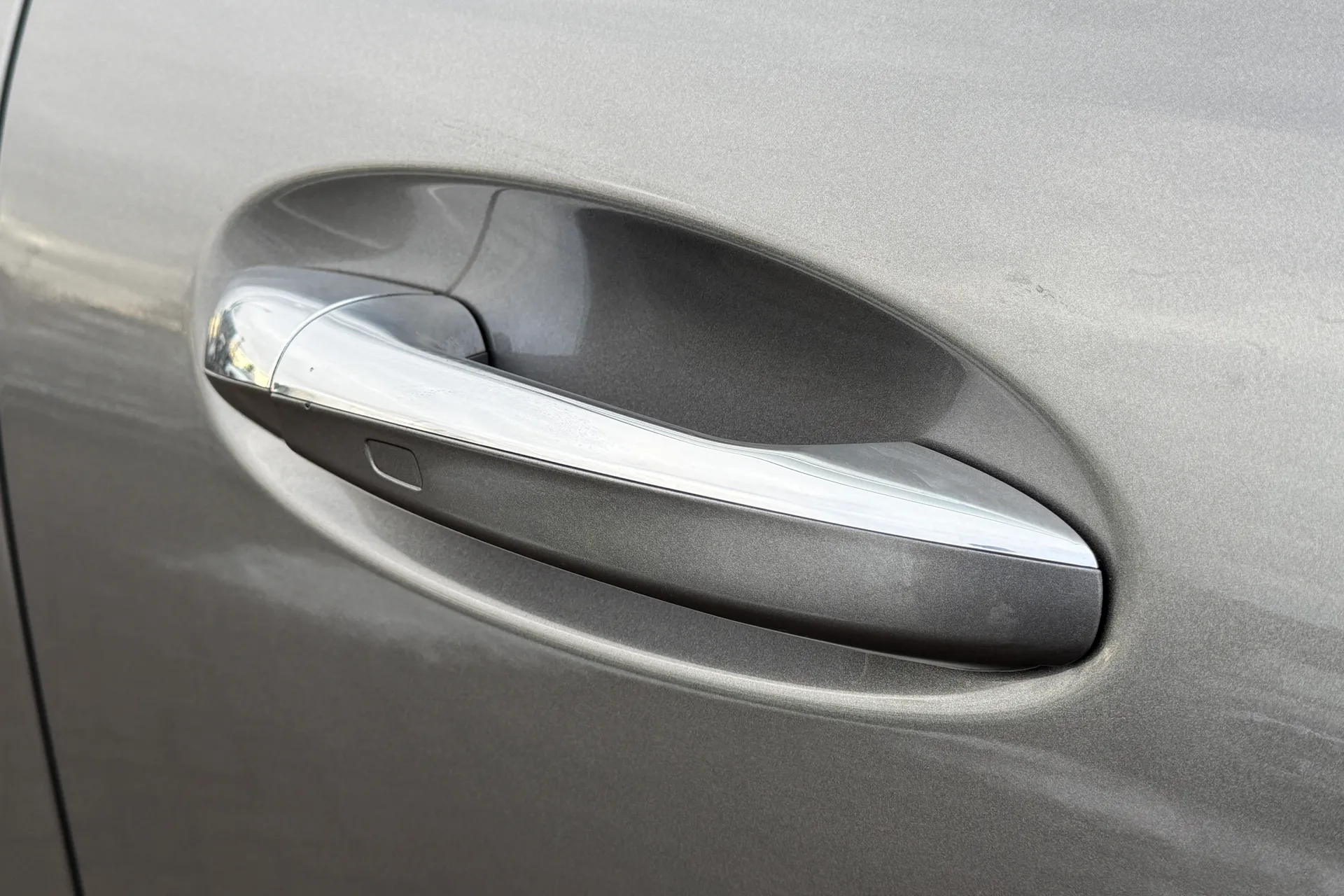 MERCEDES-BENZ GLB thumbnail image number 54