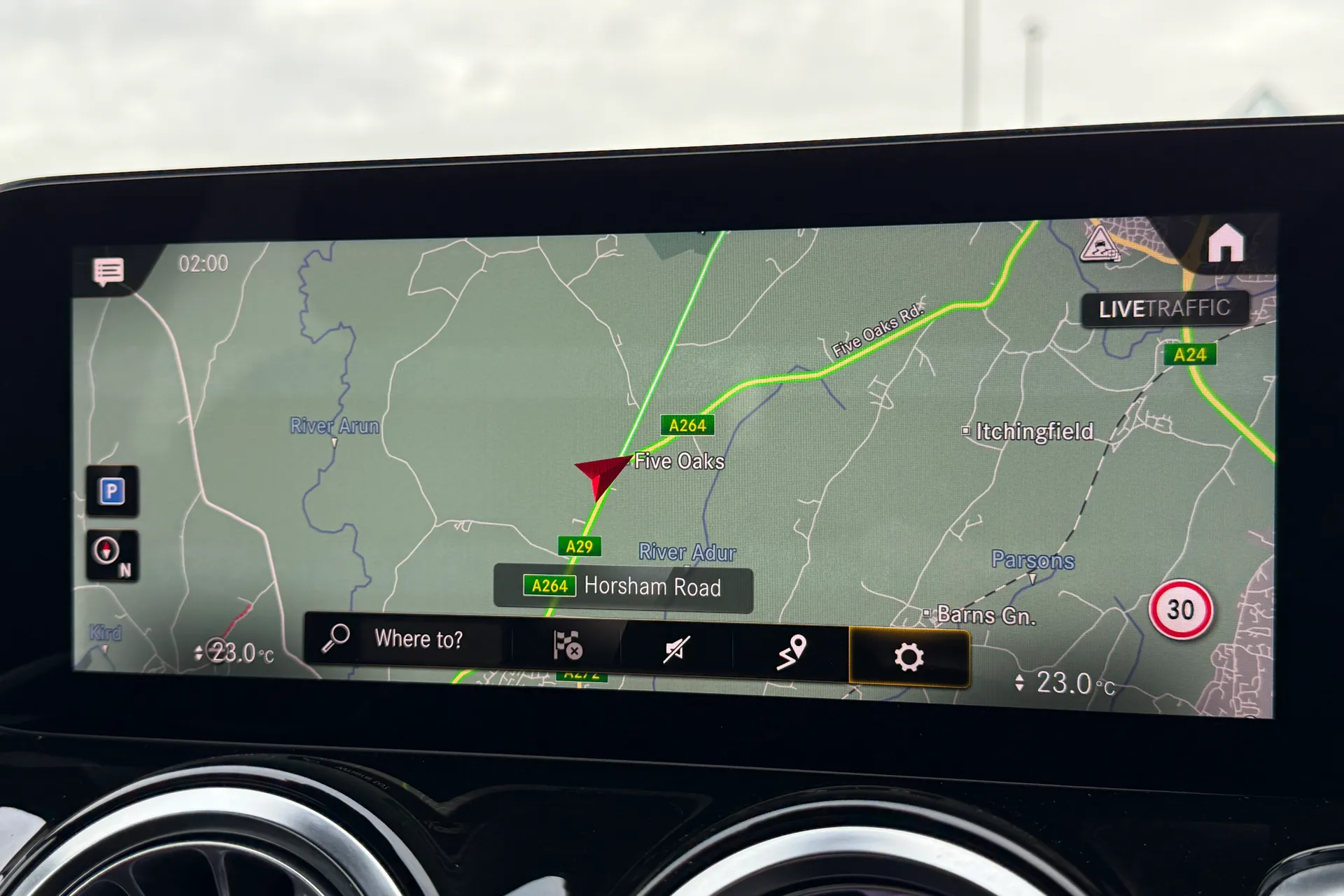 MERCEDES-BENZ GLB thumbnail image number 5