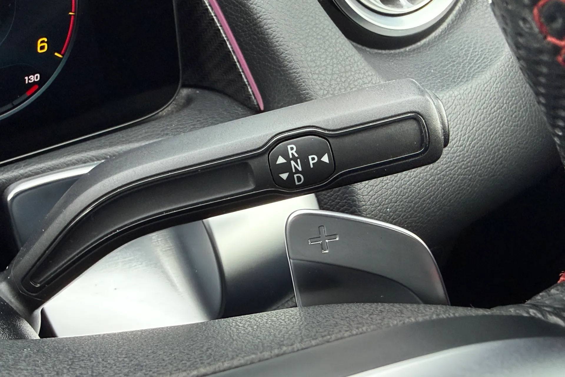 MERCEDES-BENZ GLB thumbnail image number 18