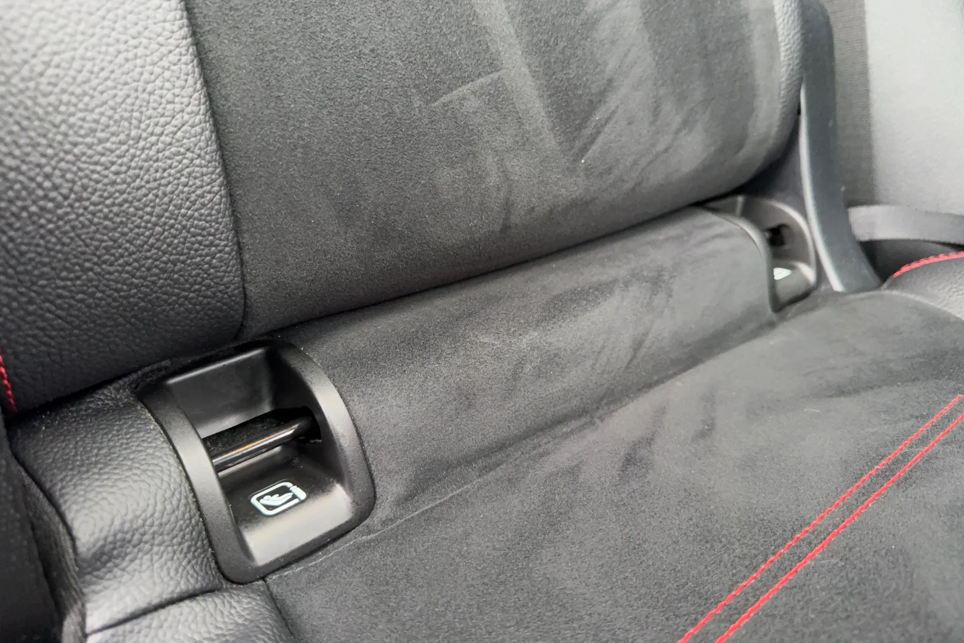 MERCEDES-BENZ GLB thumbnail image number 46