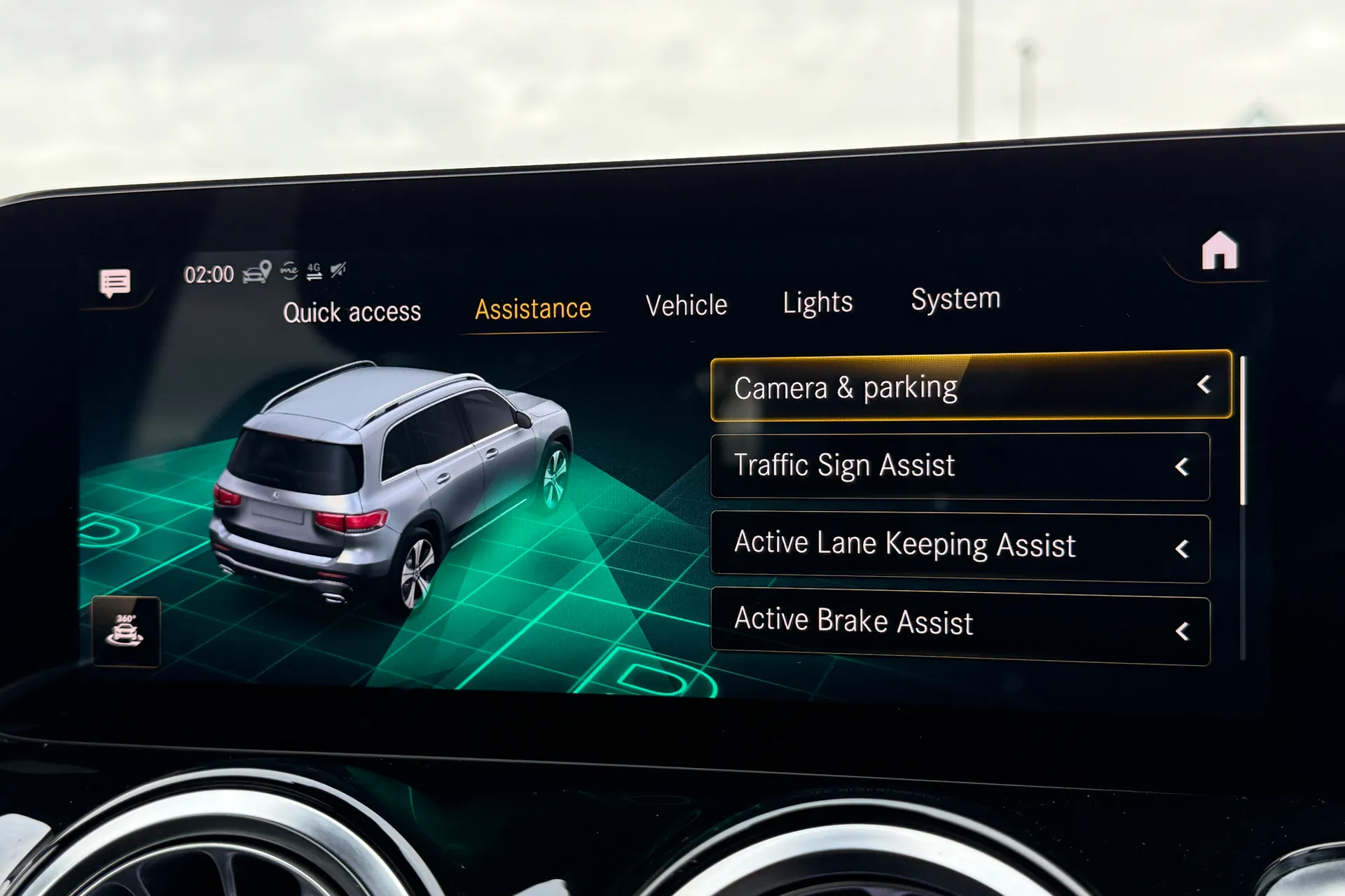 MERCEDES-BENZ GLB thumbnail image number 10