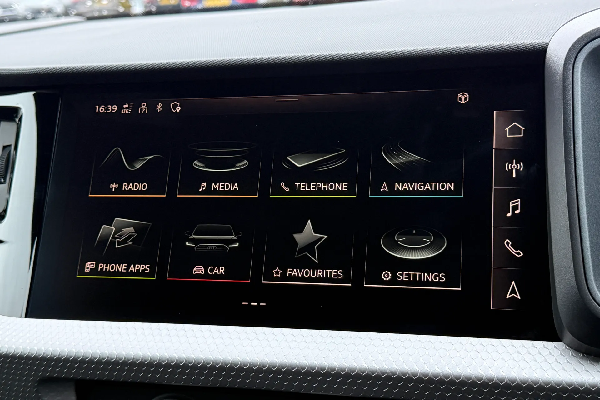 Audi A1 thumbnail image number 11