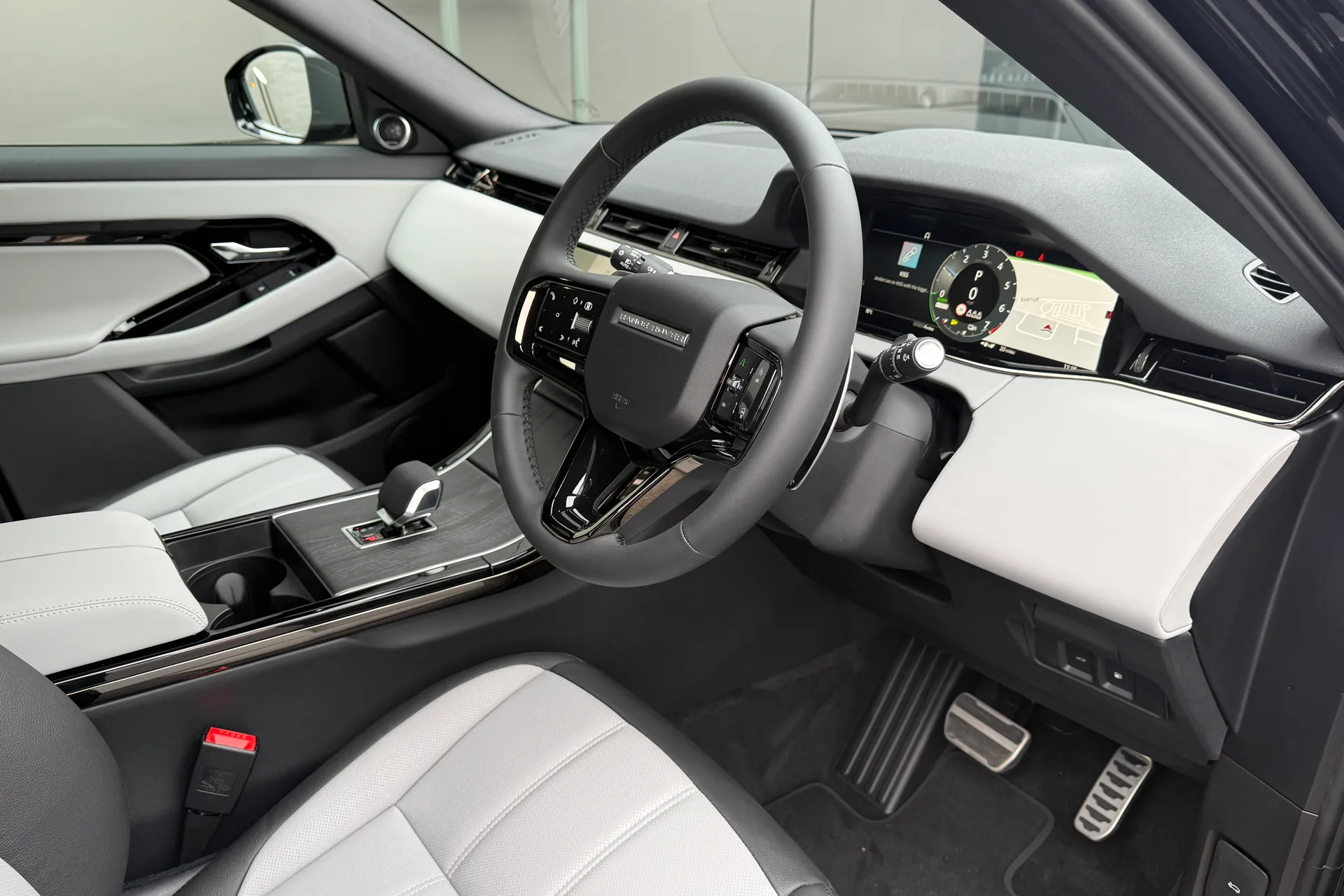 LAND ROVER RANGE ROVER EVOQUE thumbnail image number 17