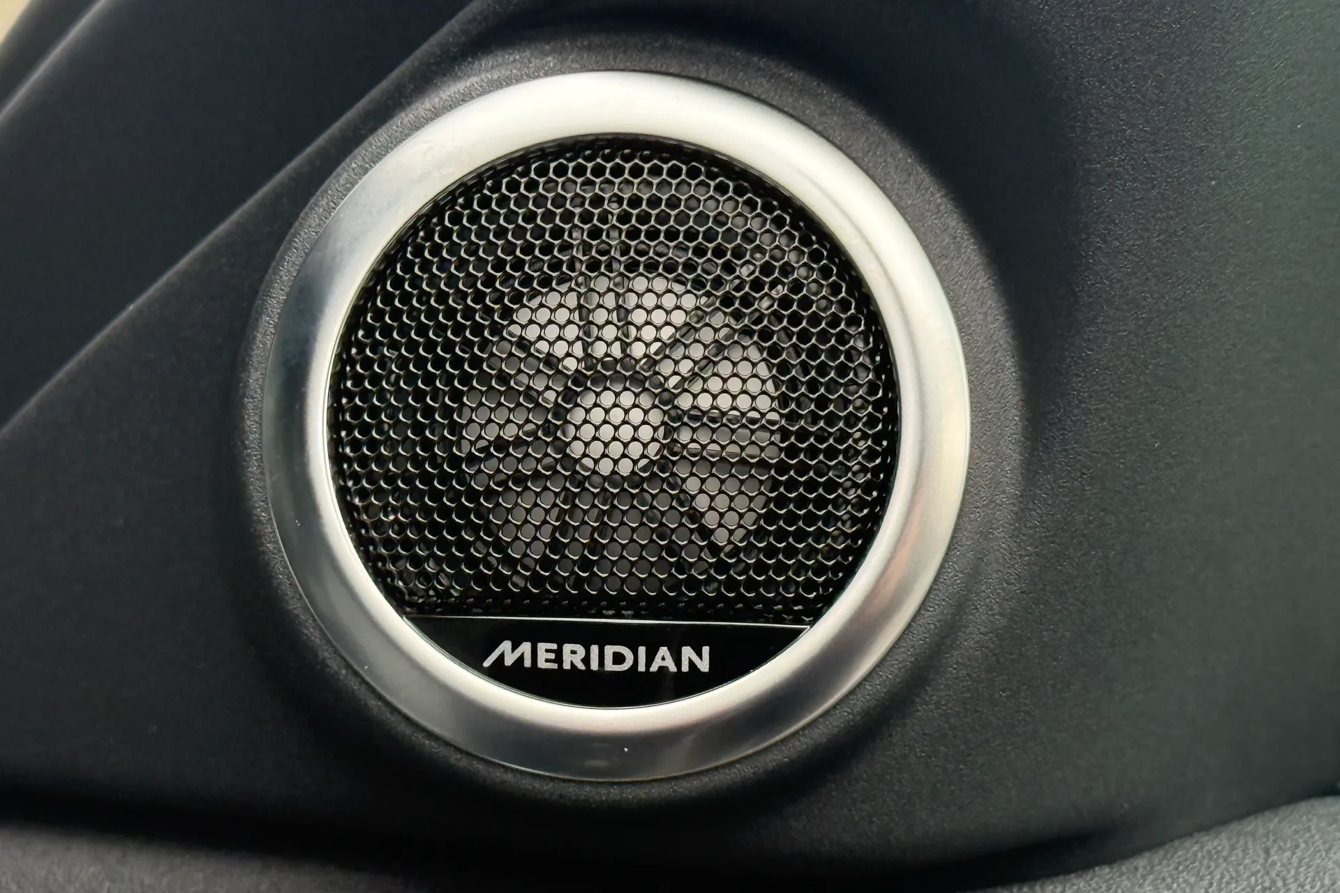 LAND ROVER RANGE ROVER EVOQUE thumbnail image number 43