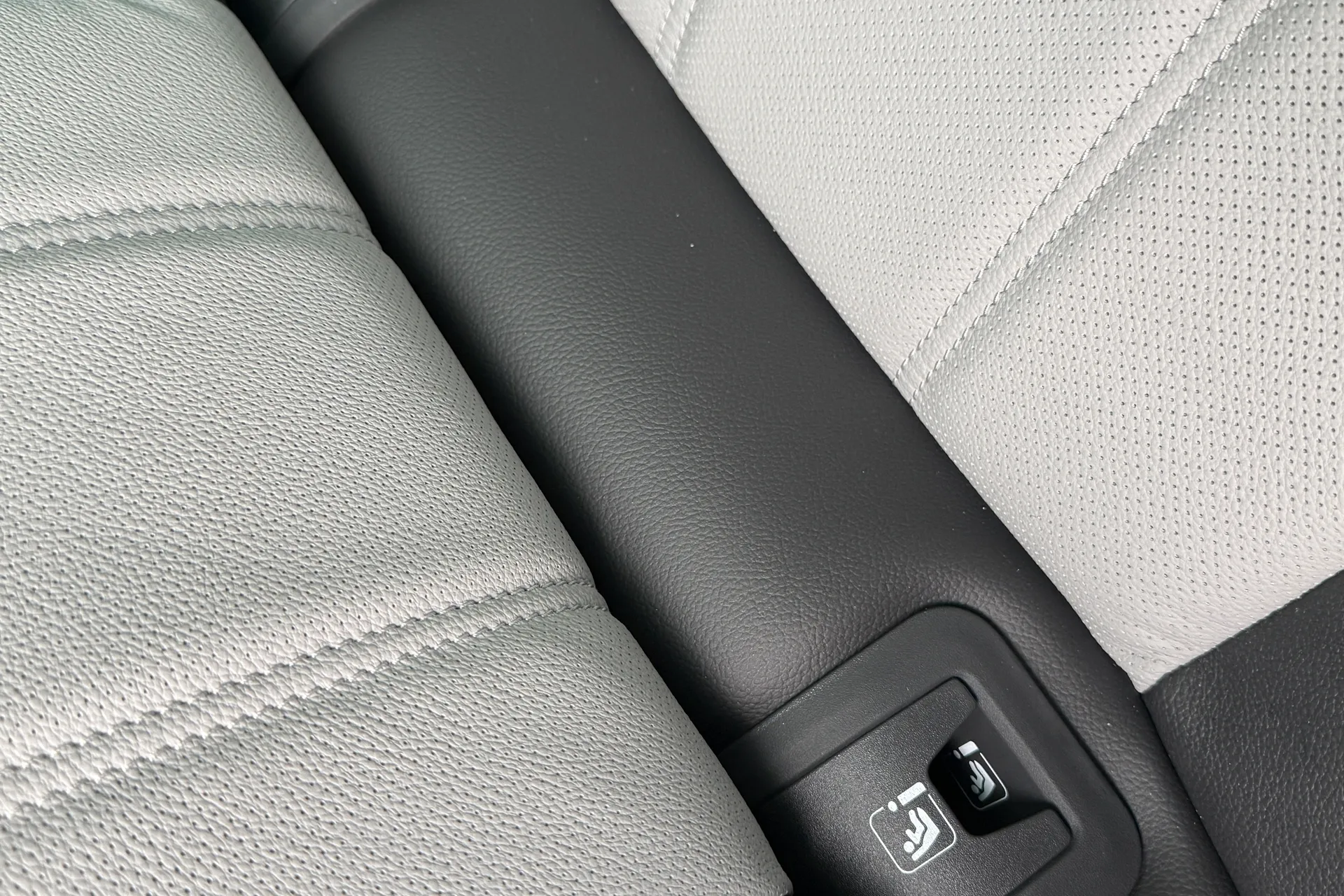 LAND ROVER RANGE ROVER EVOQUE thumbnail image number 45