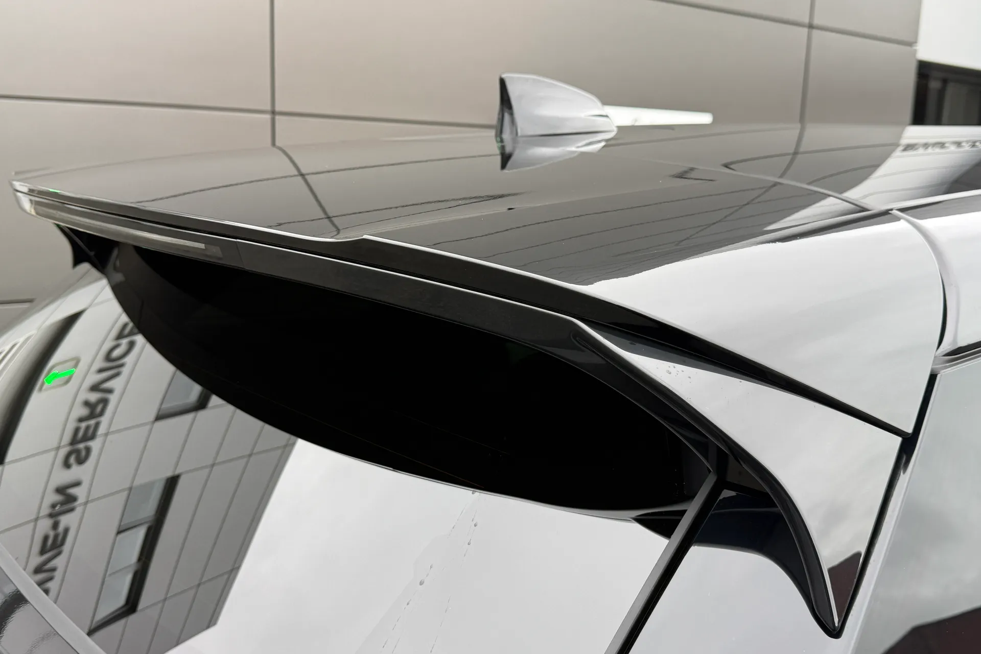 LAND ROVER RANGE ROVER EVOQUE thumbnail image number 23