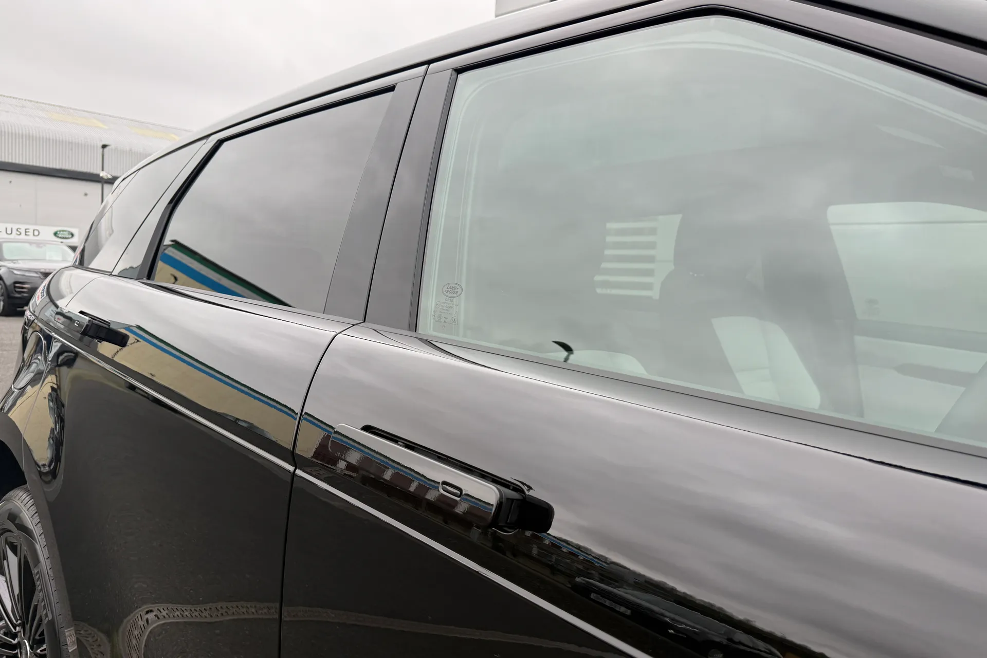 LAND ROVER RANGE ROVER EVOQUE thumbnail image number 21