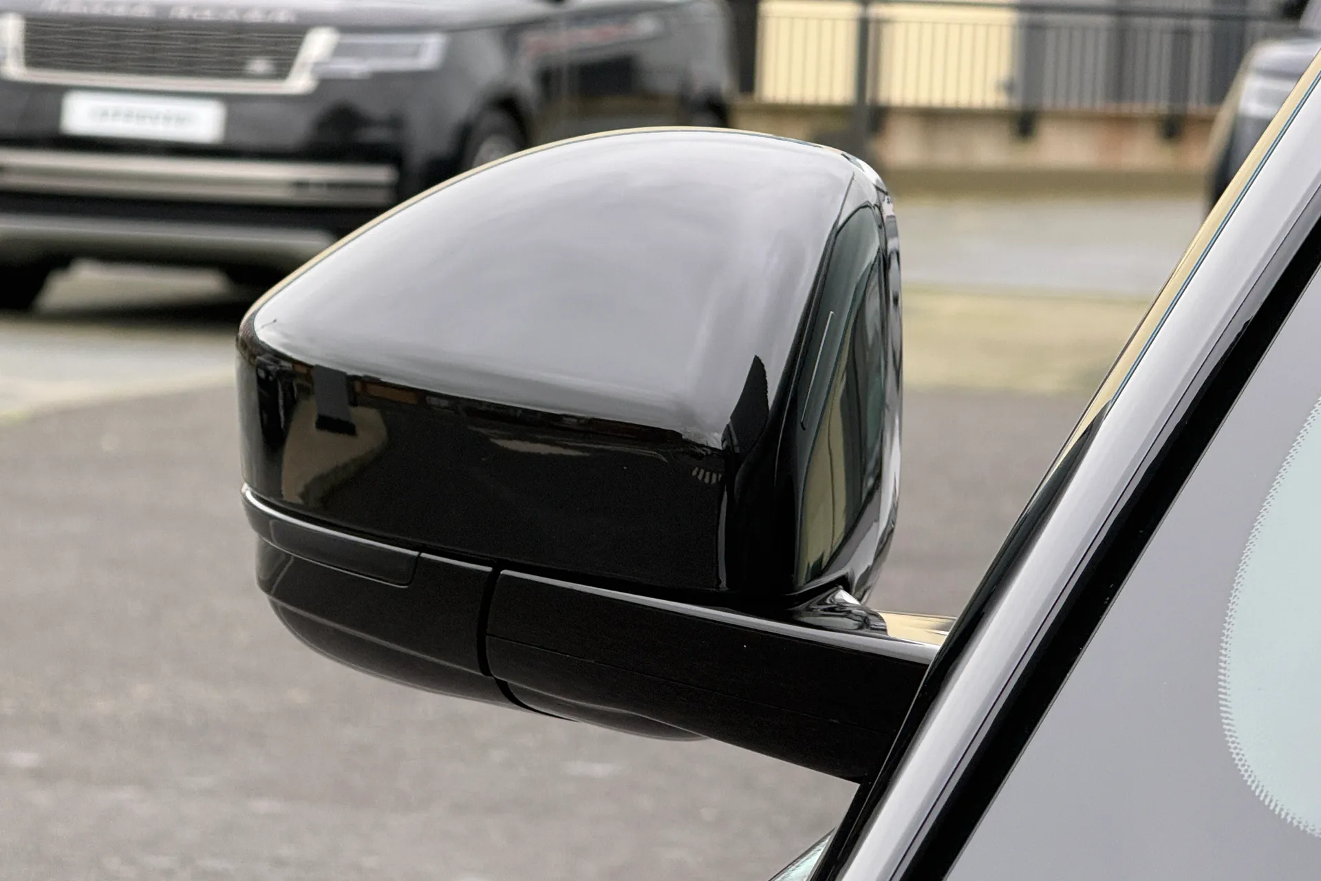 LAND ROVER RANGE ROVER EVOQUE thumbnail image number 28