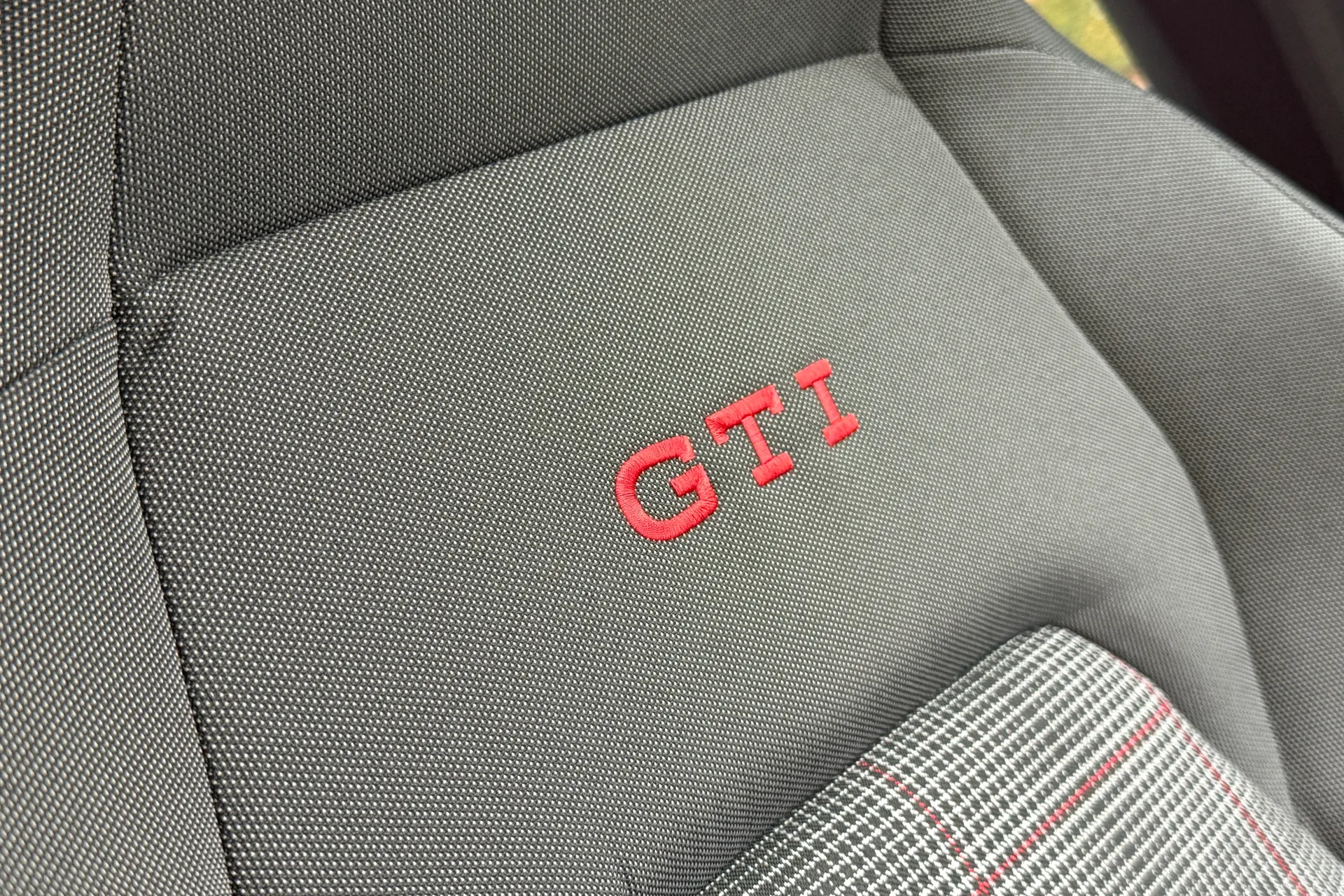 VOLKSWAGEN GOLF thumbnail image number 29