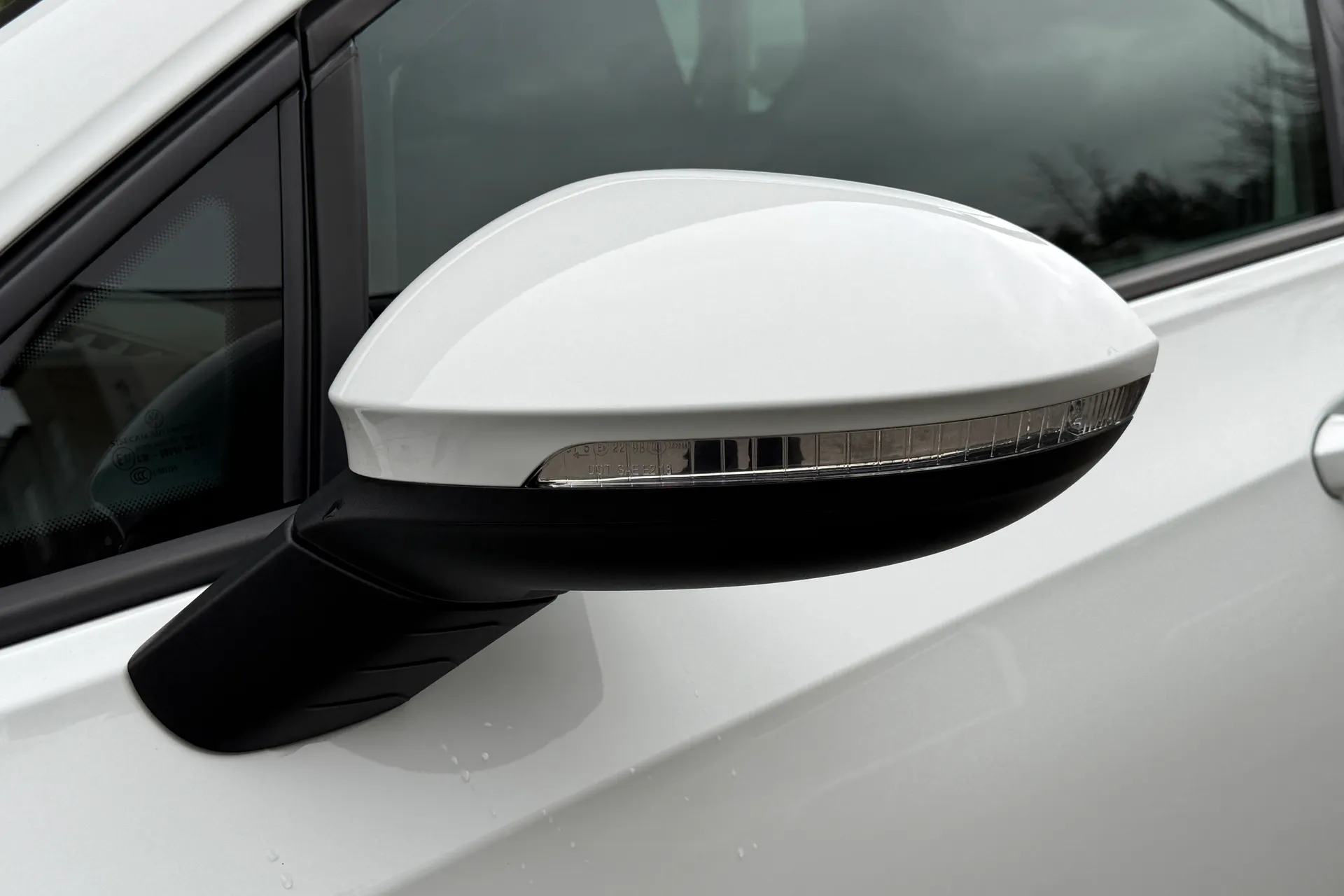 VOLKSWAGEN GOLF thumbnail image number 58