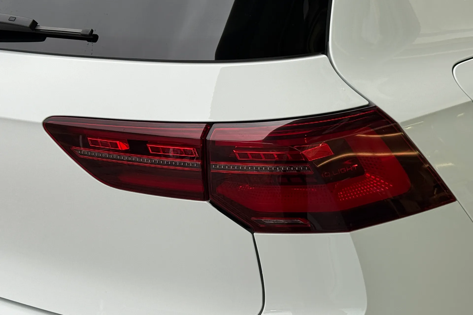 VOLKSWAGEN GOLF thumbnail image number 44