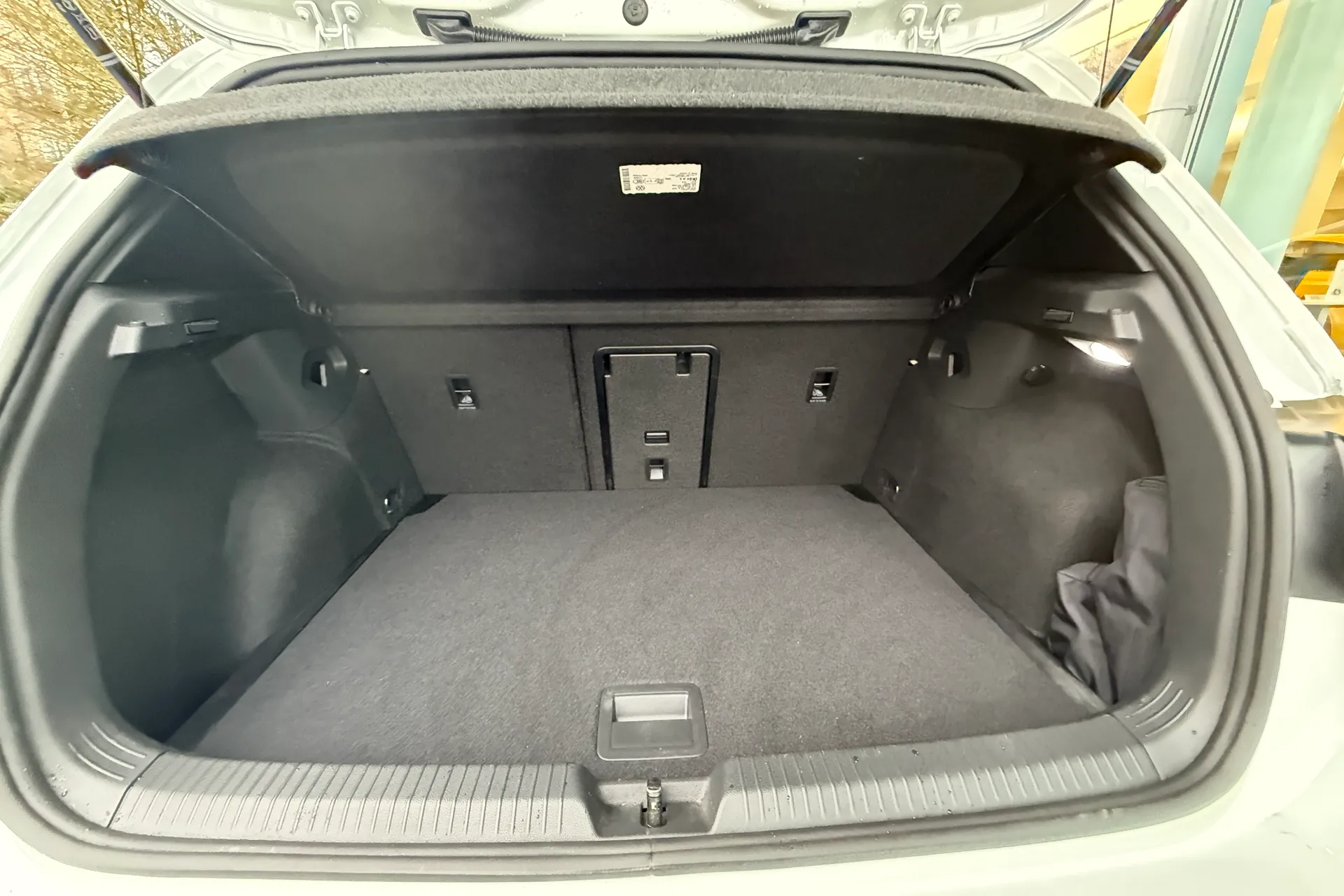 VOLKSWAGEN GOLF thumbnail image number 45