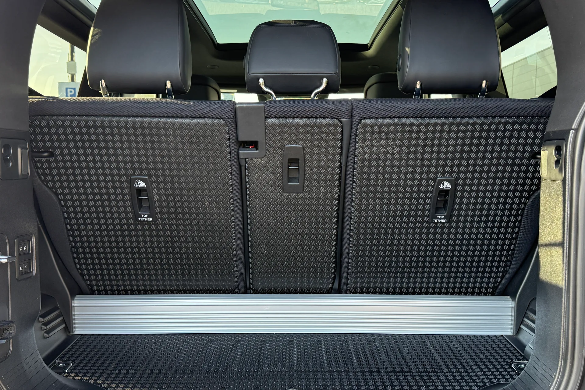 LAND ROVER DEFENDER thumbnail image number 41