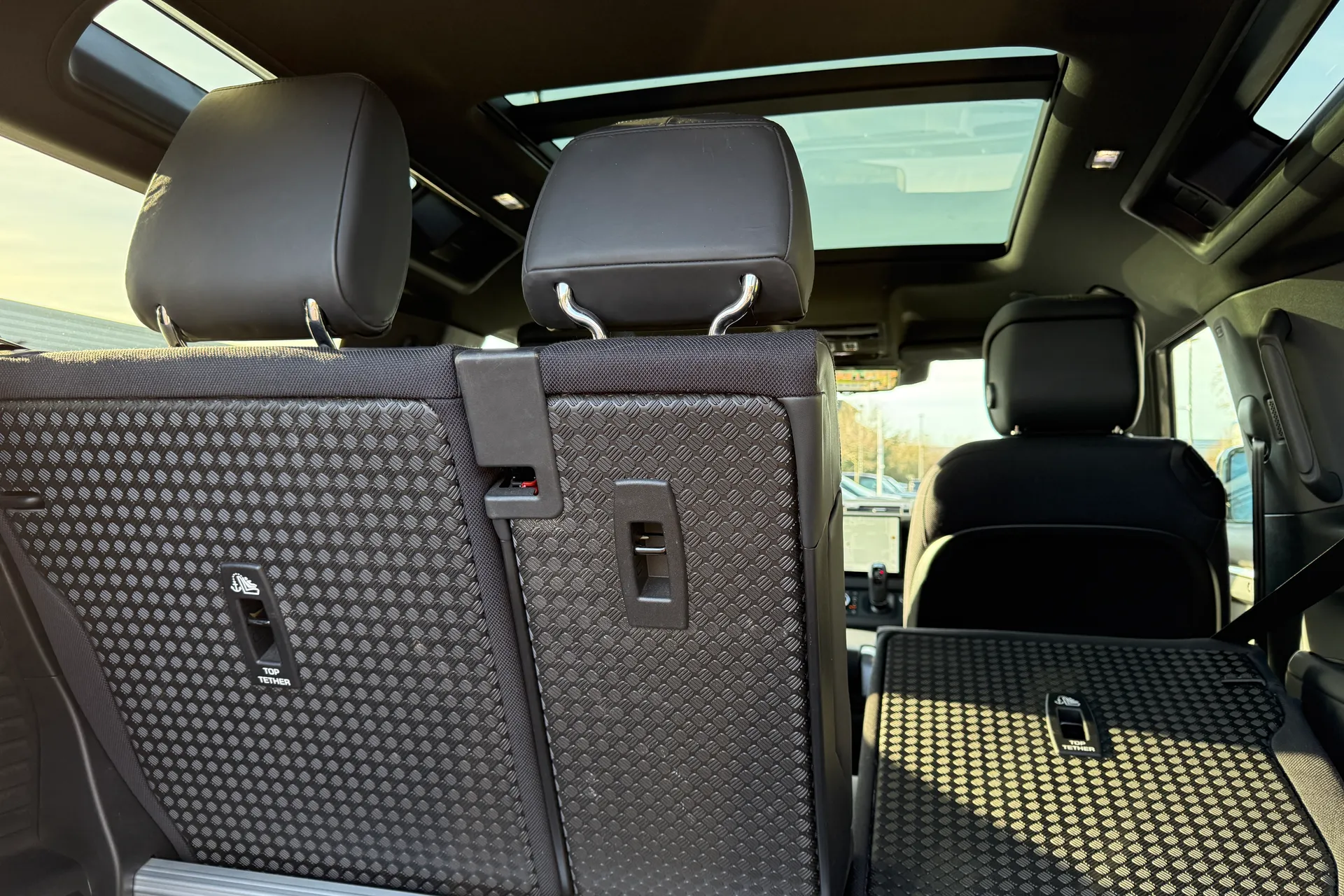 LAND ROVER DEFENDER thumbnail image number 43