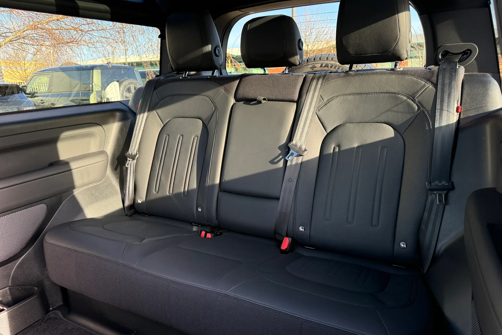 LAND ROVER DEFENDER thumbnail image number 47