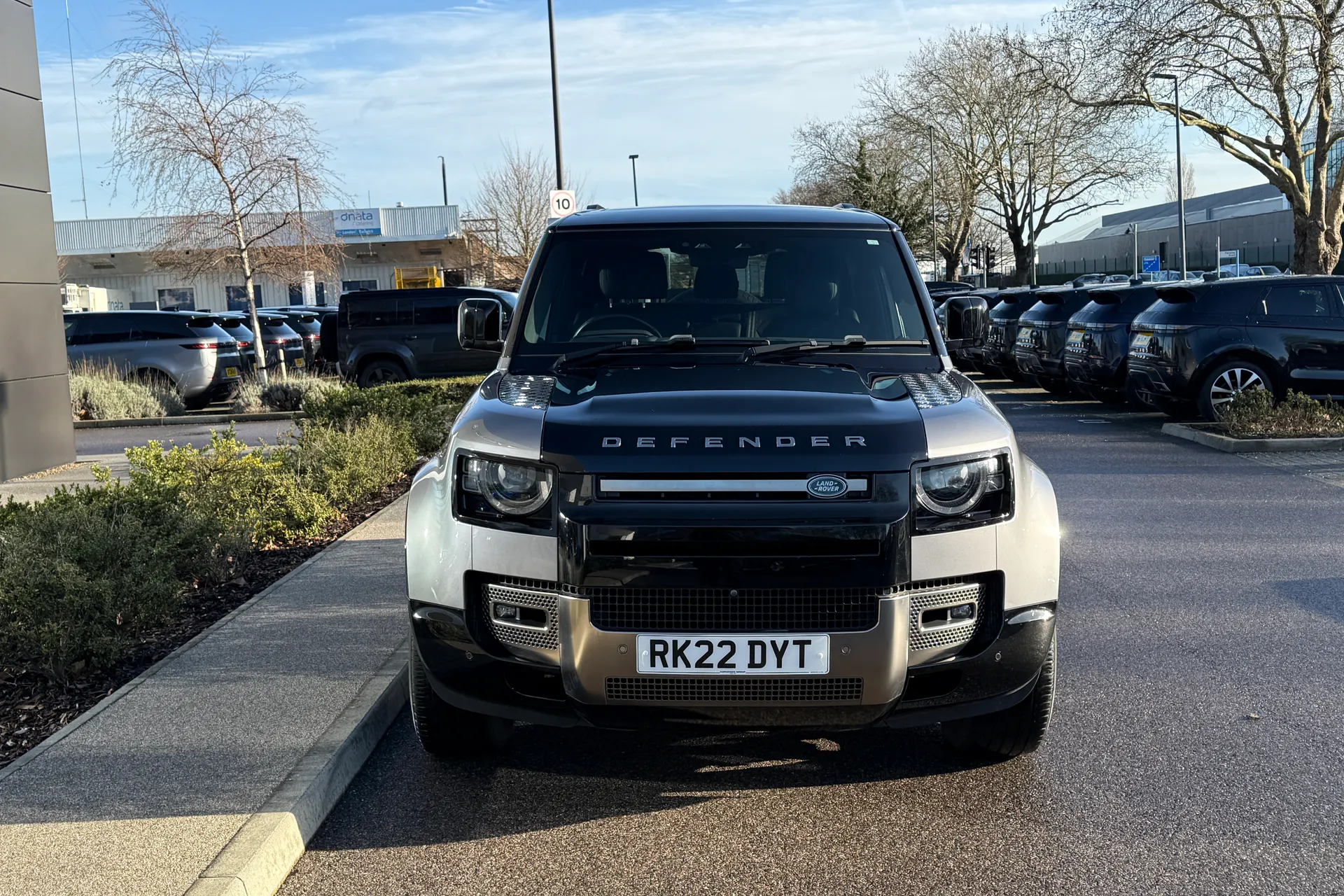 LAND ROVER DEFENDER thumbnail image number 18