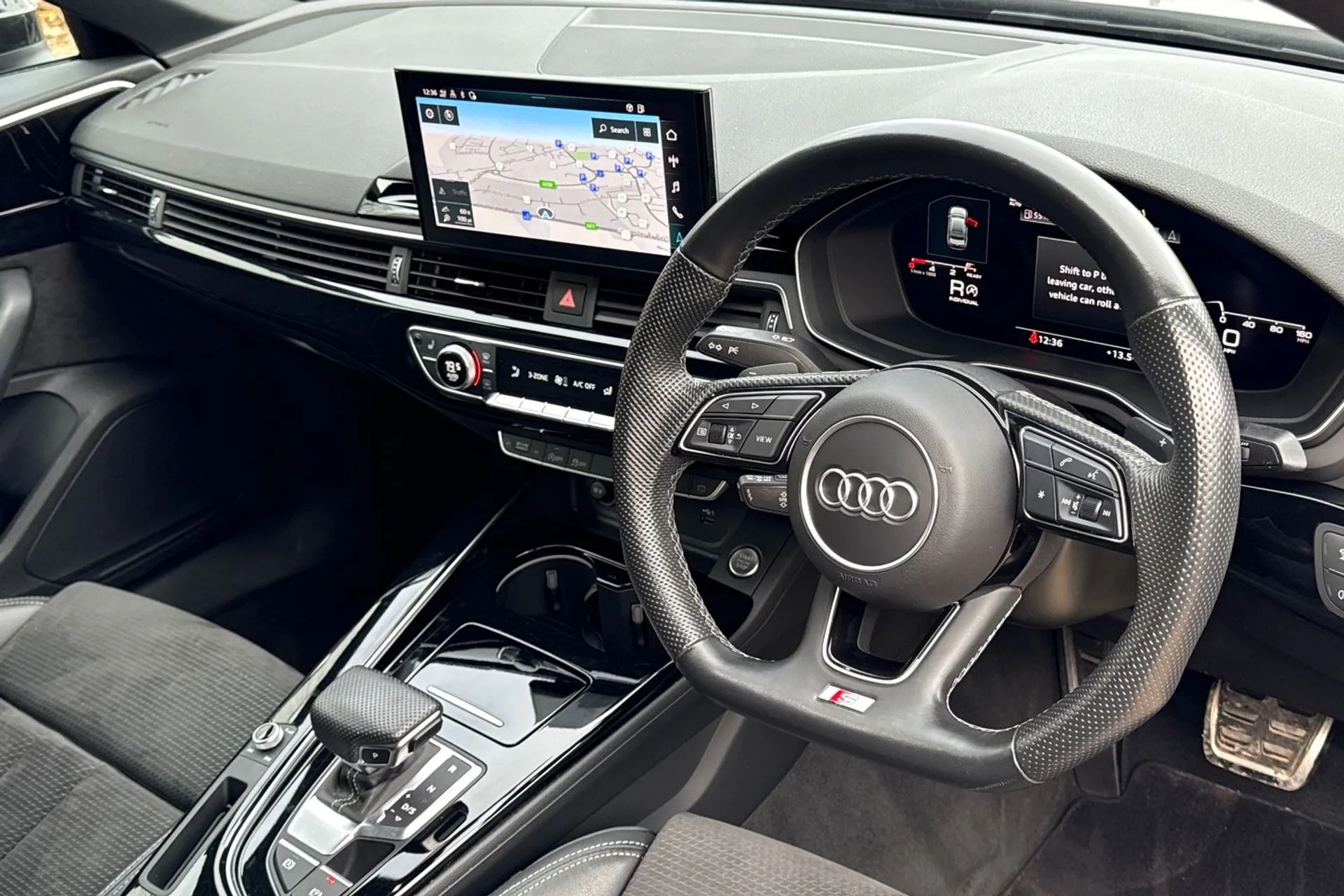 Audi A4 thumbnail image number 28