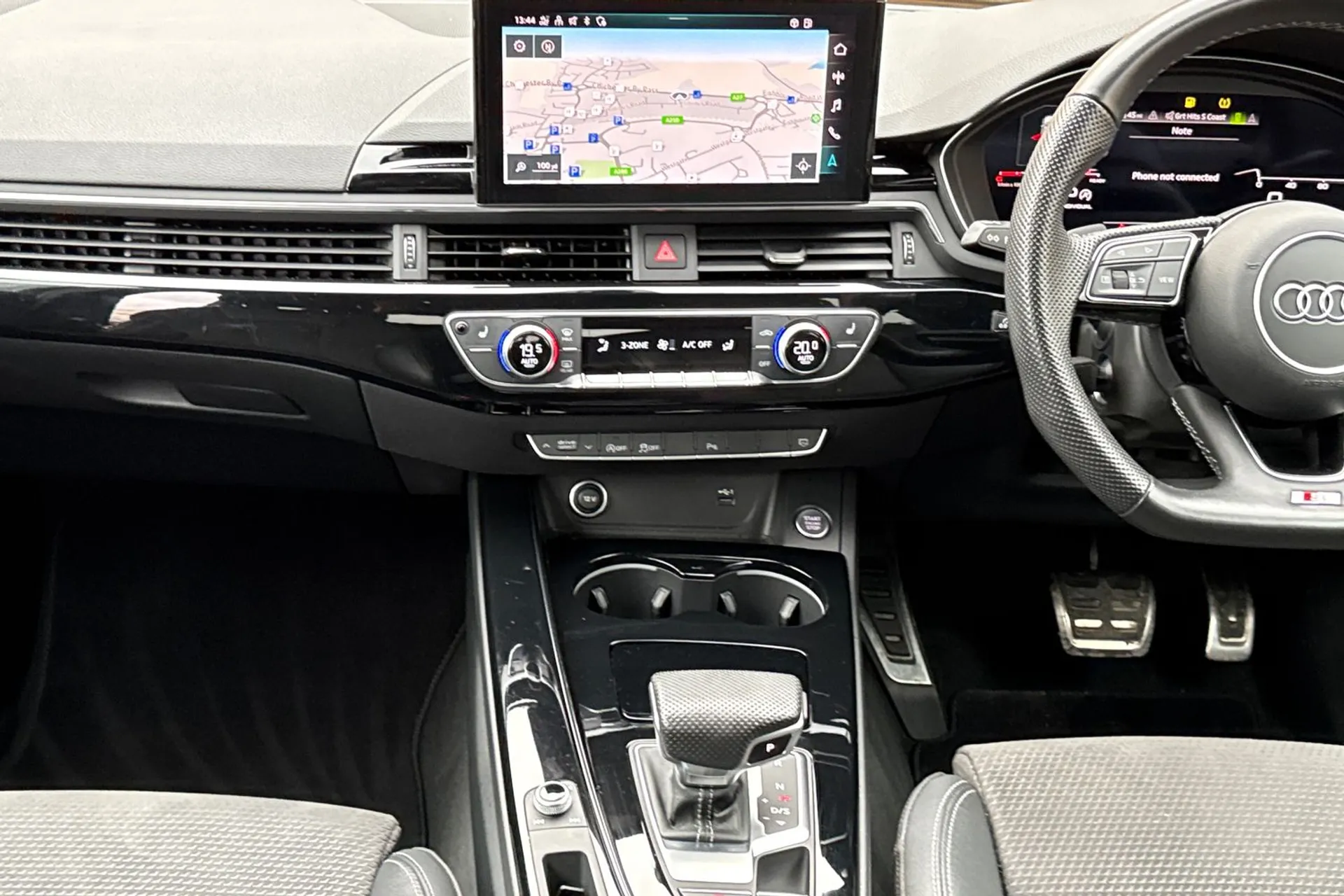 Audi A4 thumbnail image number 37