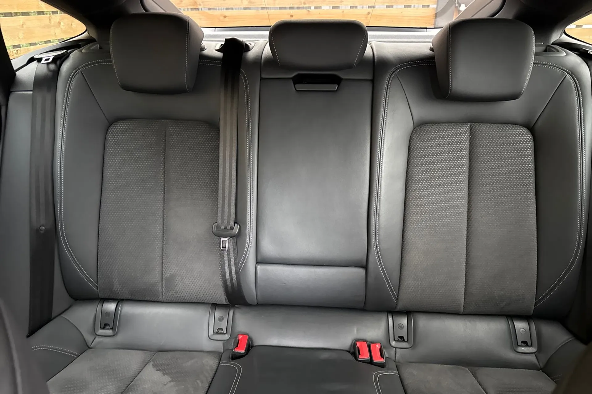 Audi A7 thumbnail image number 32