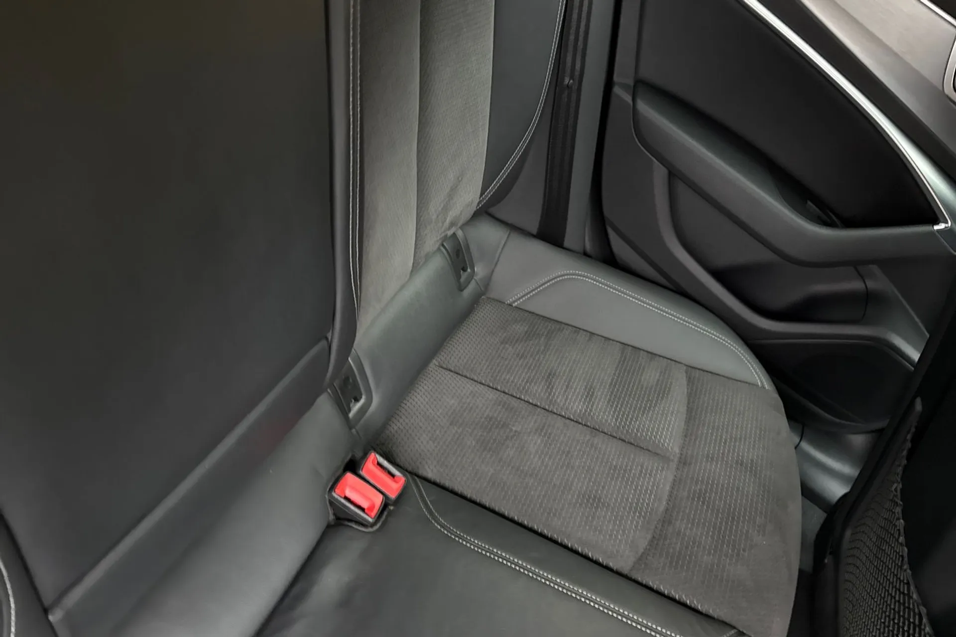 Audi A7 thumbnail image number 25