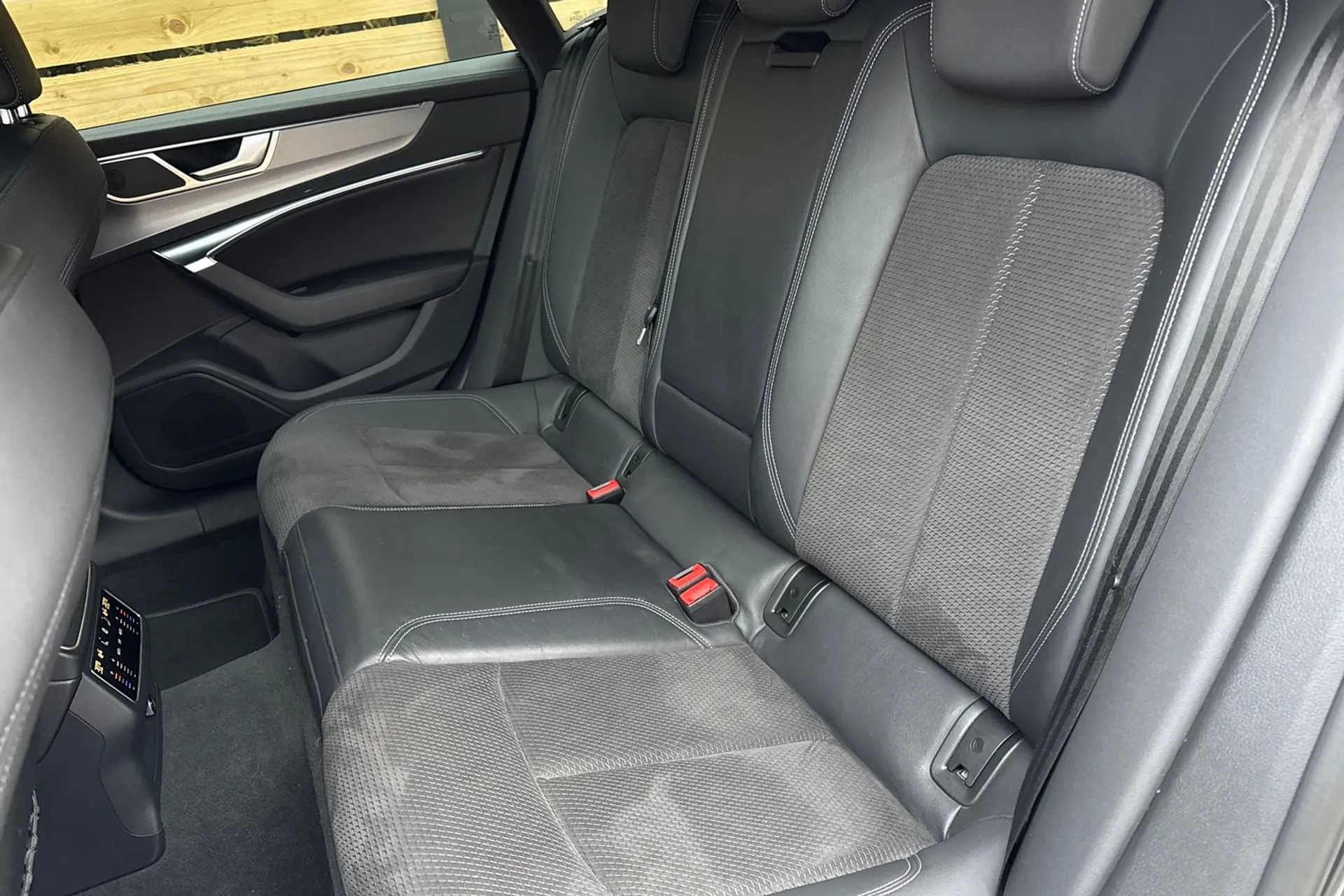 Audi A7 thumbnail image number 31