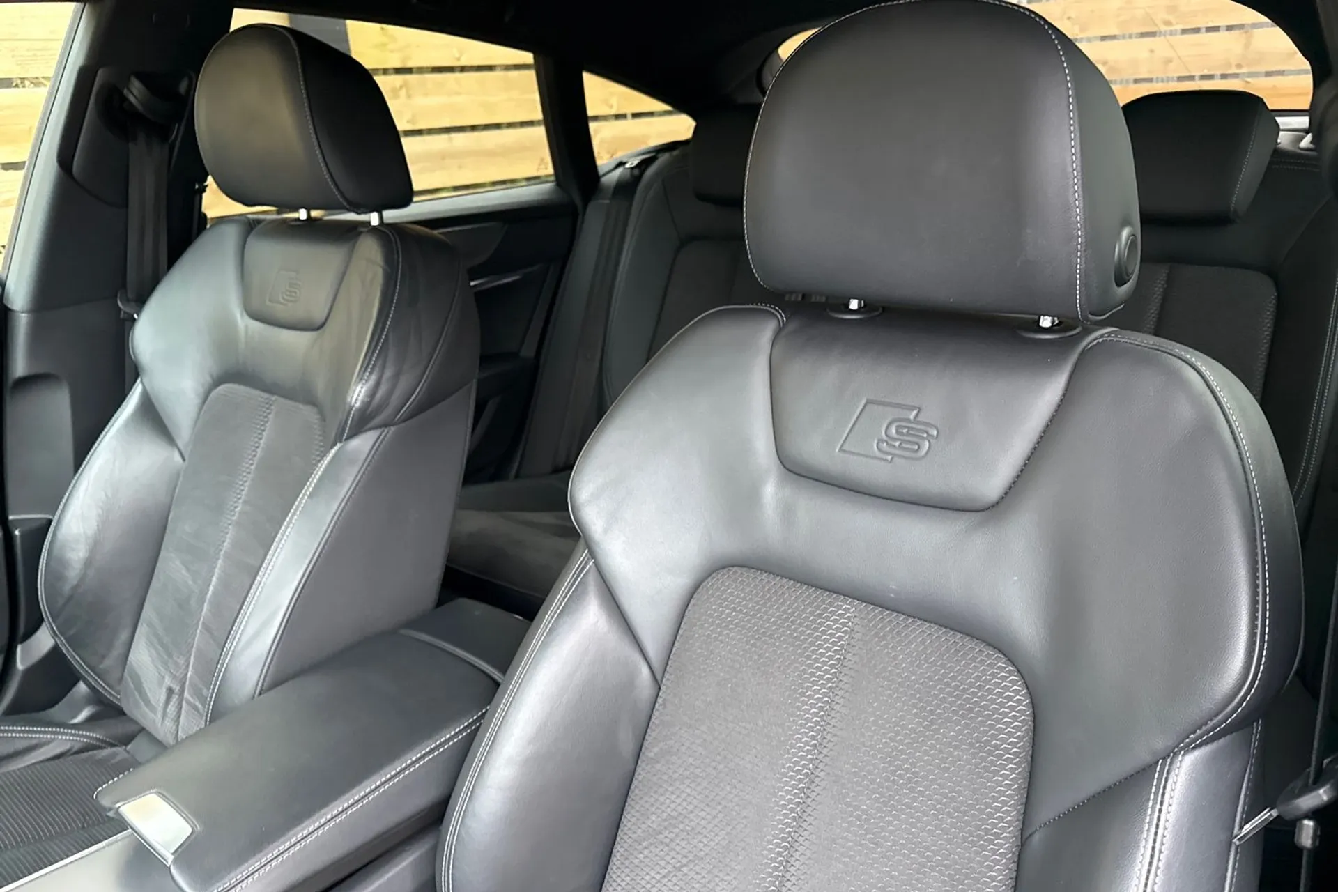 Audi A7 thumbnail image number 30