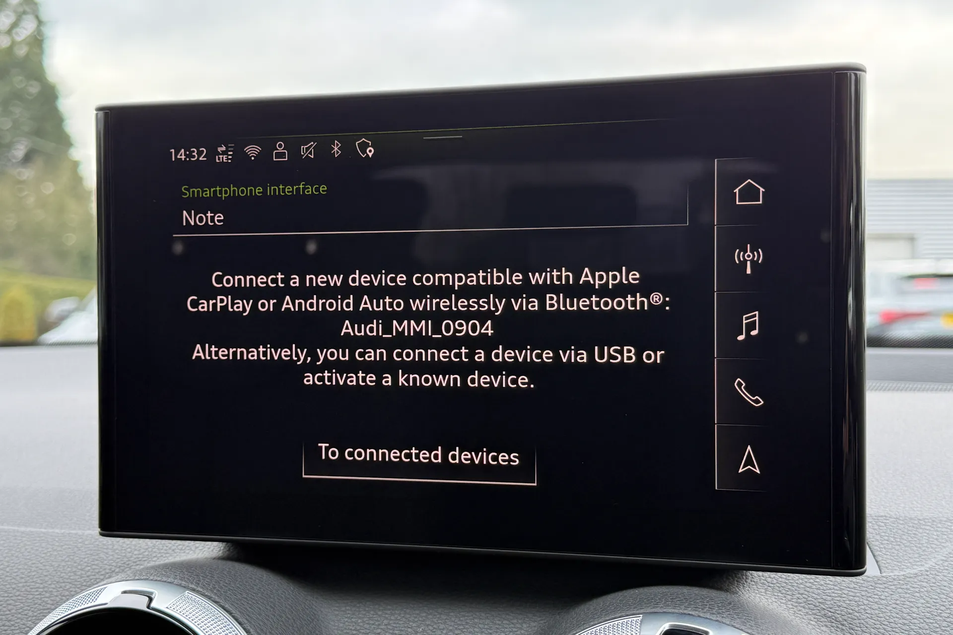 Audi Q2 thumbnail image number 11