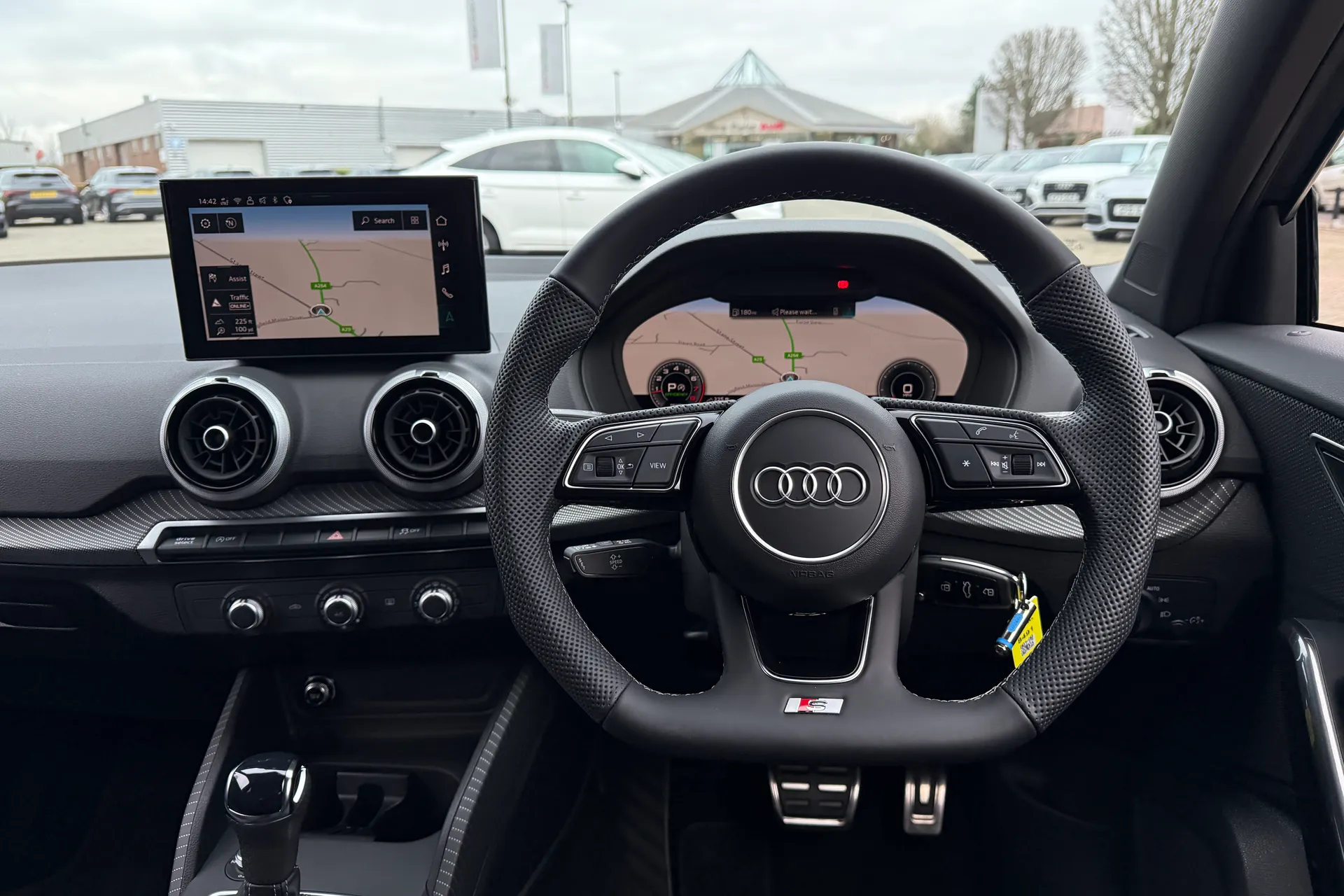 Audi Q2 thumbnail image number 5