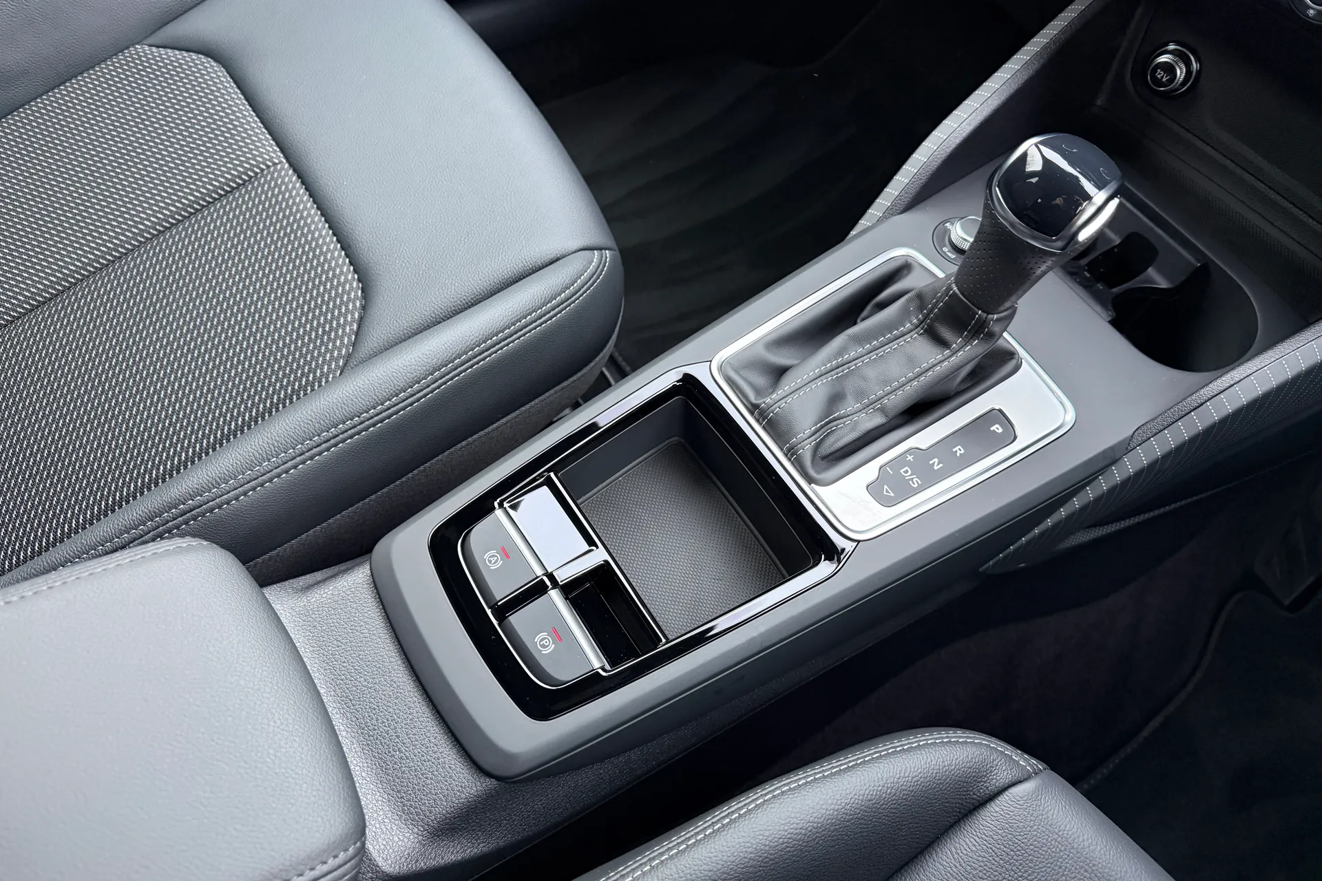 Audi Q2 thumbnail image number 39