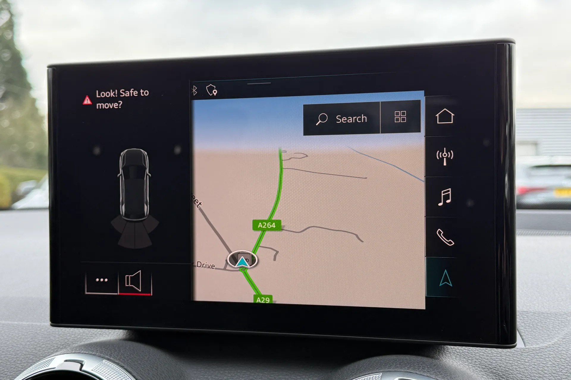 Audi Q2 thumbnail image number 7