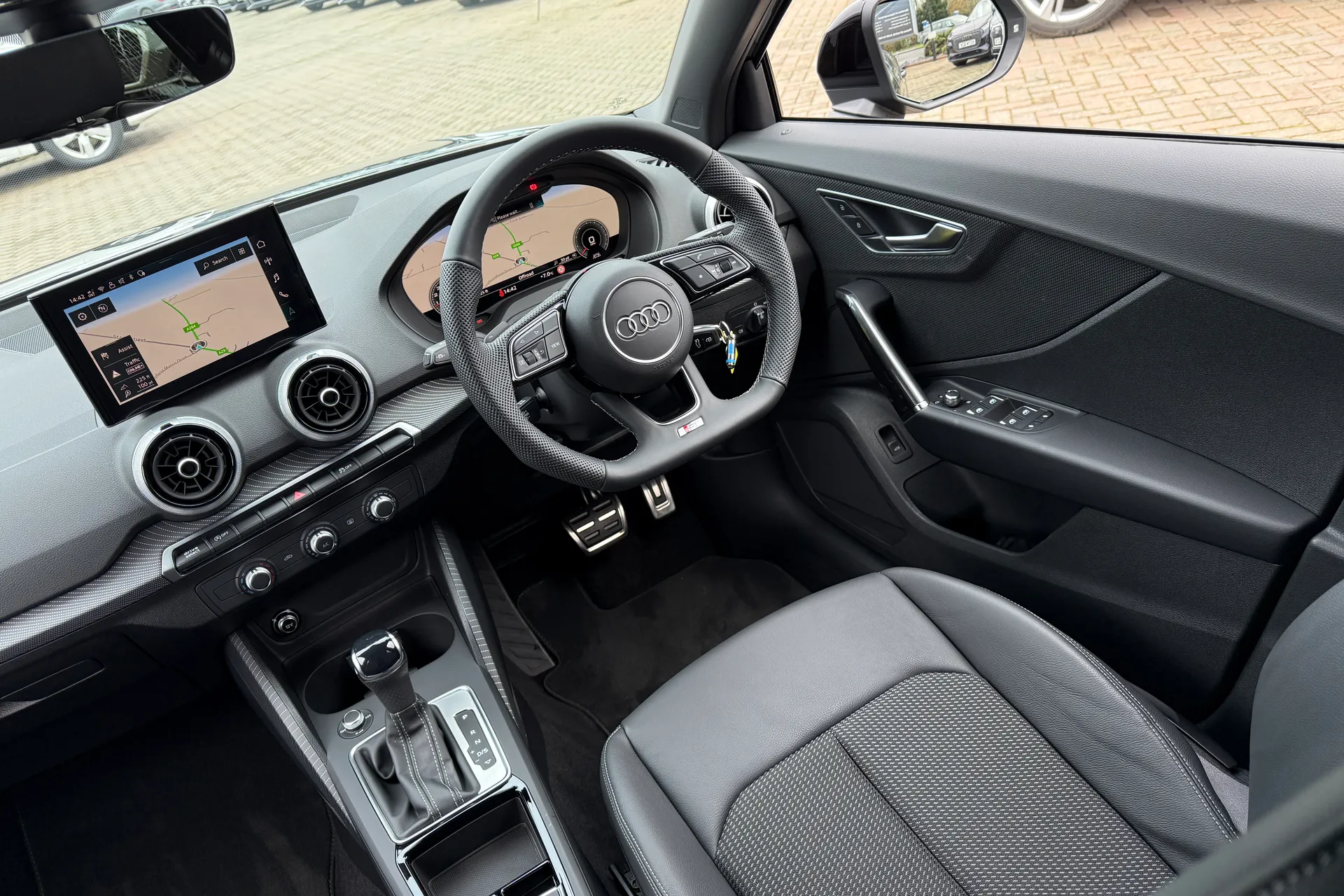 Audi Q2 thumbnail image number 41