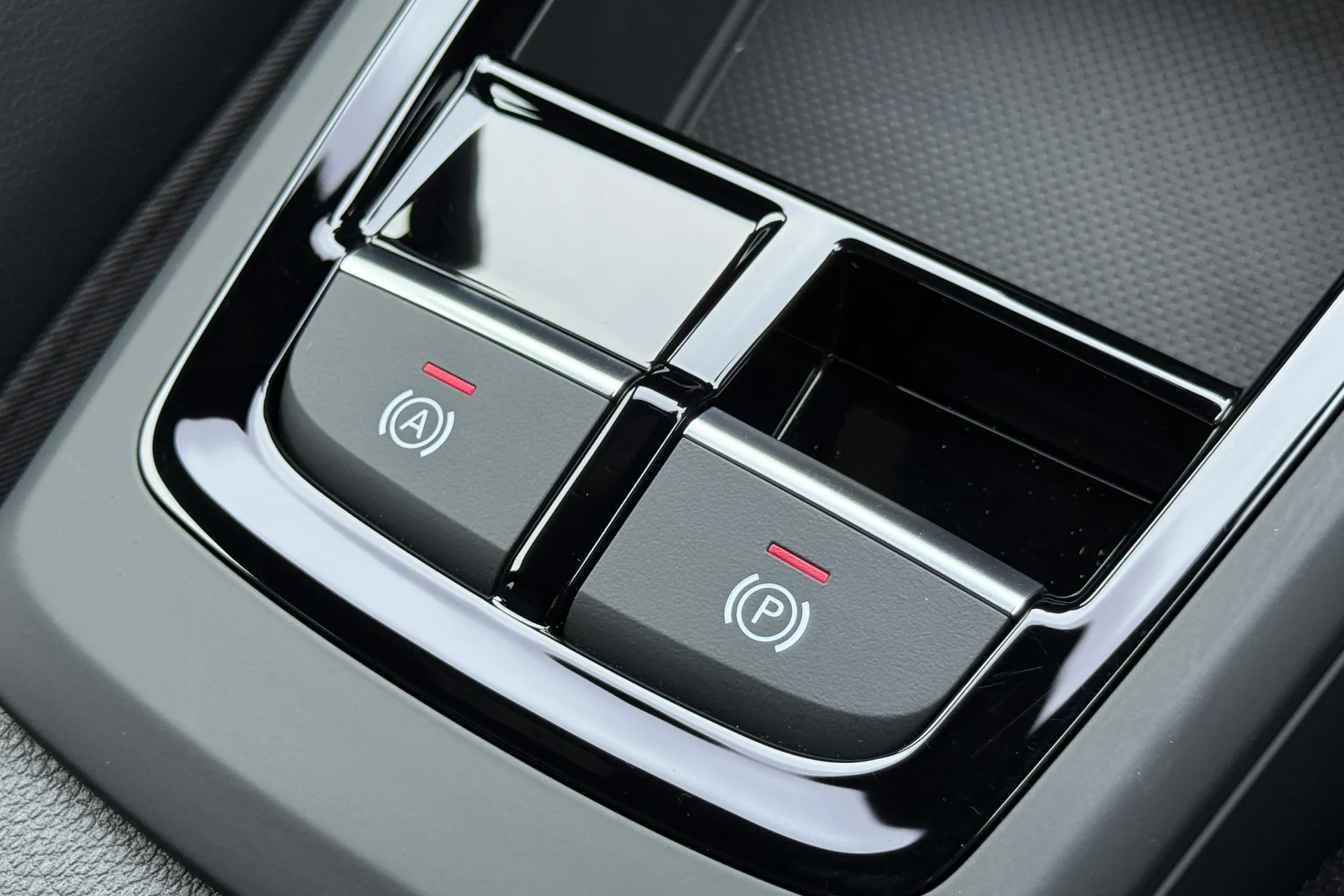 Audi Q2 thumbnail image number 40