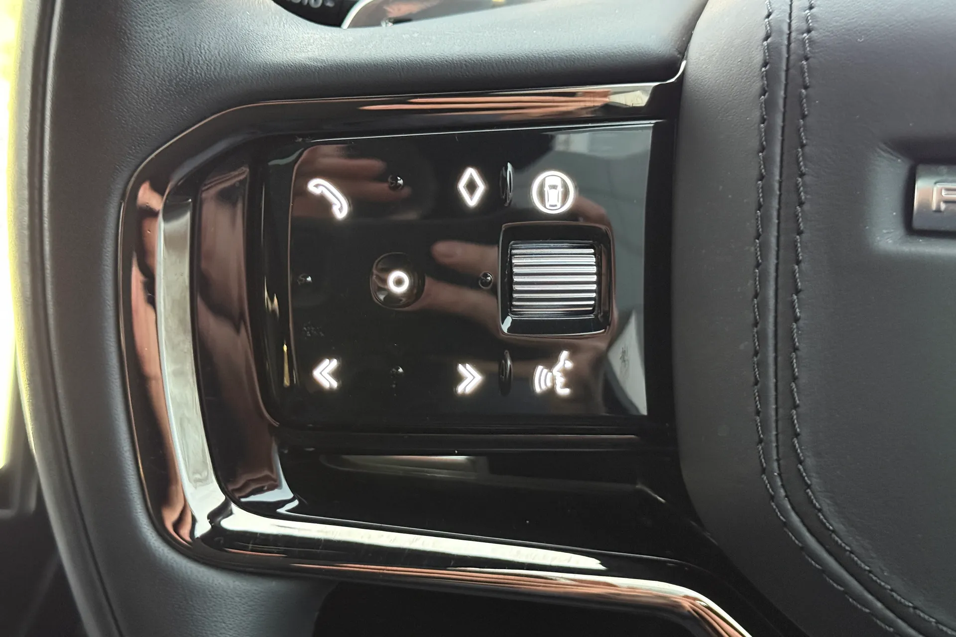 LAND ROVER RANGE ROVER SPORT thumbnail image number 25