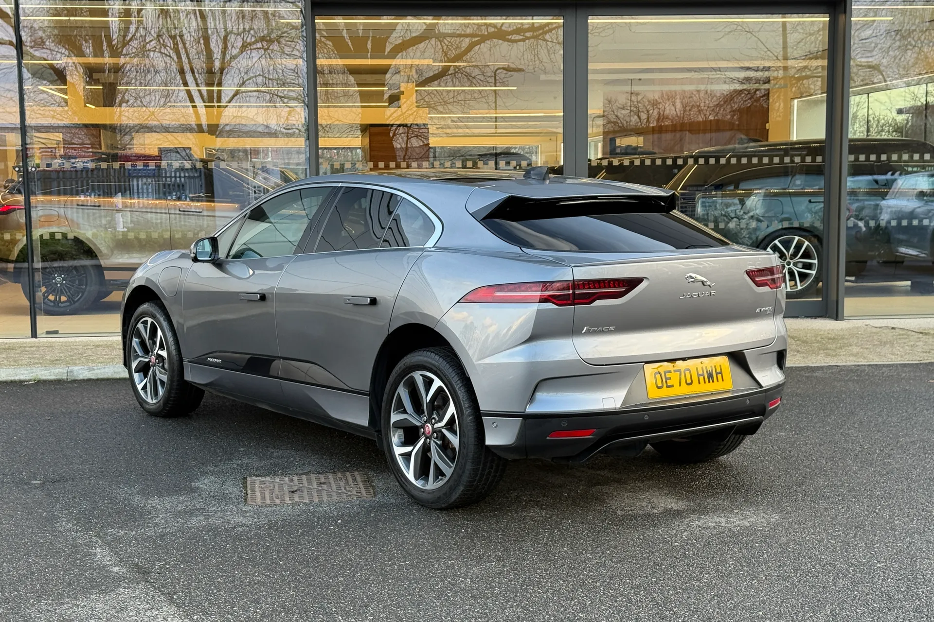Jaguar I-PACE thumbnail image number 7